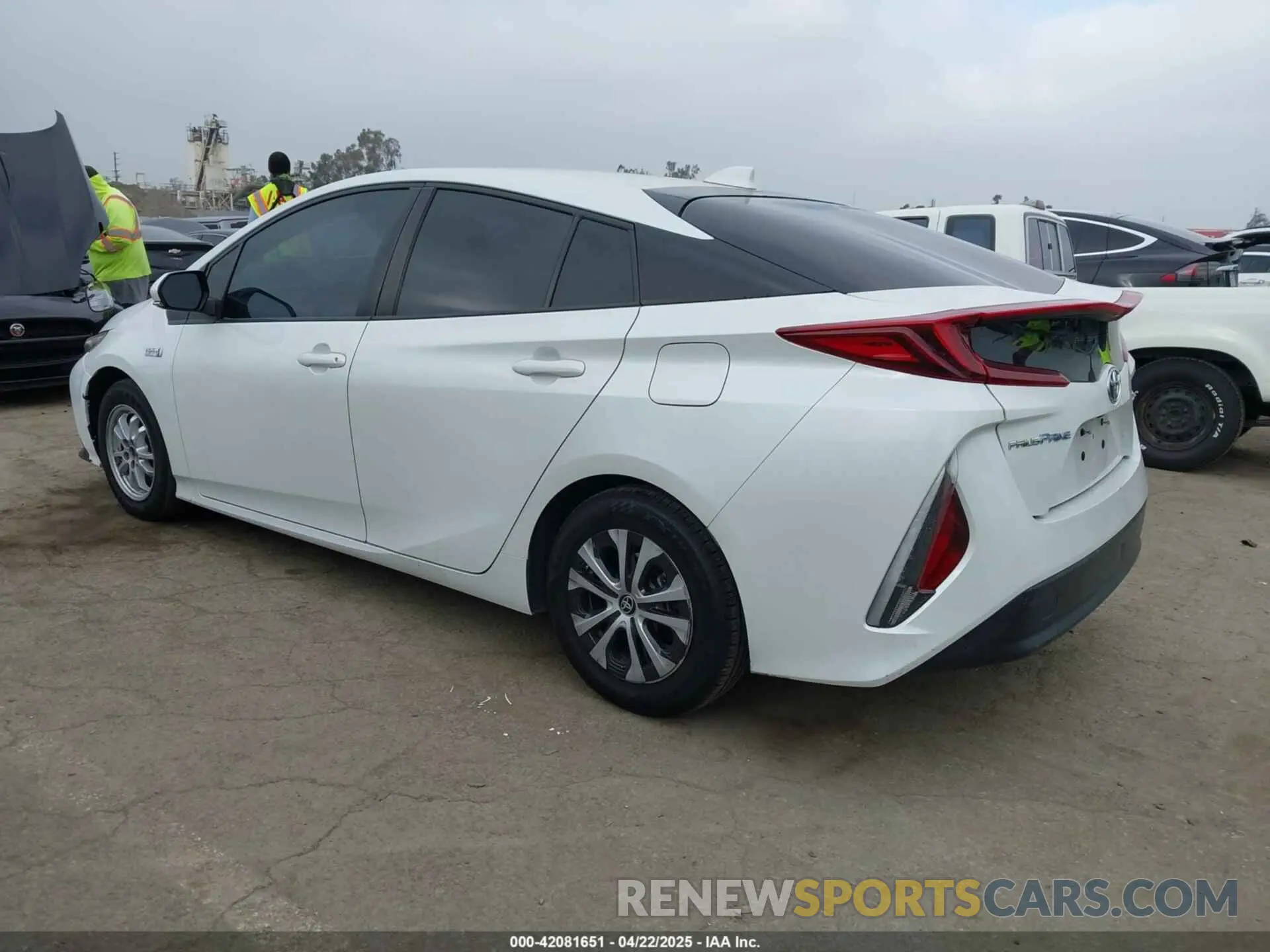 3 Photograph of a damaged car JTDKAMFP9M3194047 TOYOTA PRIUS PRIME 2021