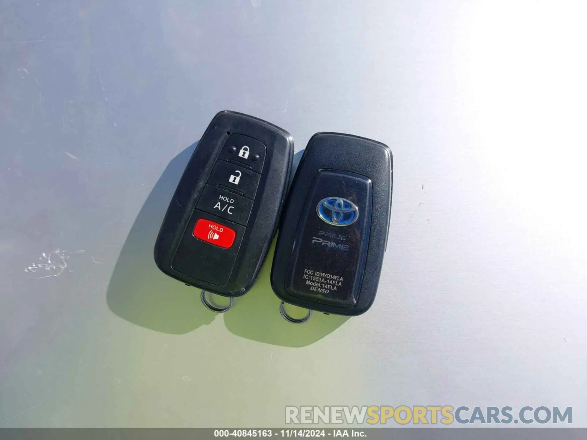 11 Photograph of a damaged car JTDKAMFPXM3180383 TOYOTA PRIUS PRIME 2021