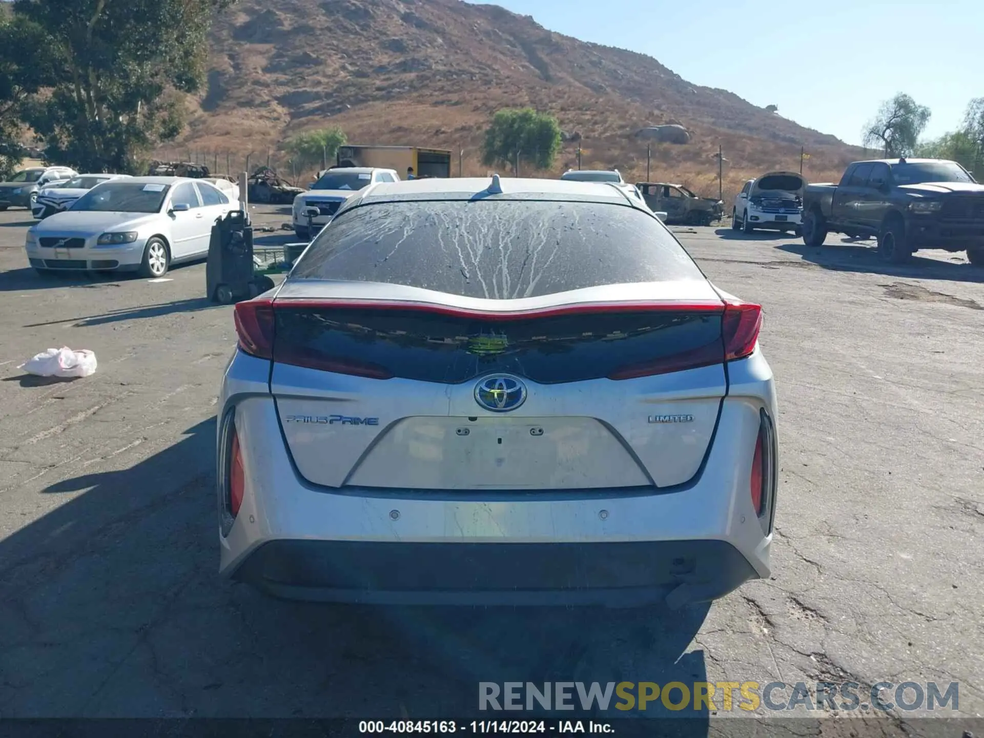 17 Photograph of a damaged car JTDKAMFPXM3180383 TOYOTA PRIUS PRIME 2021