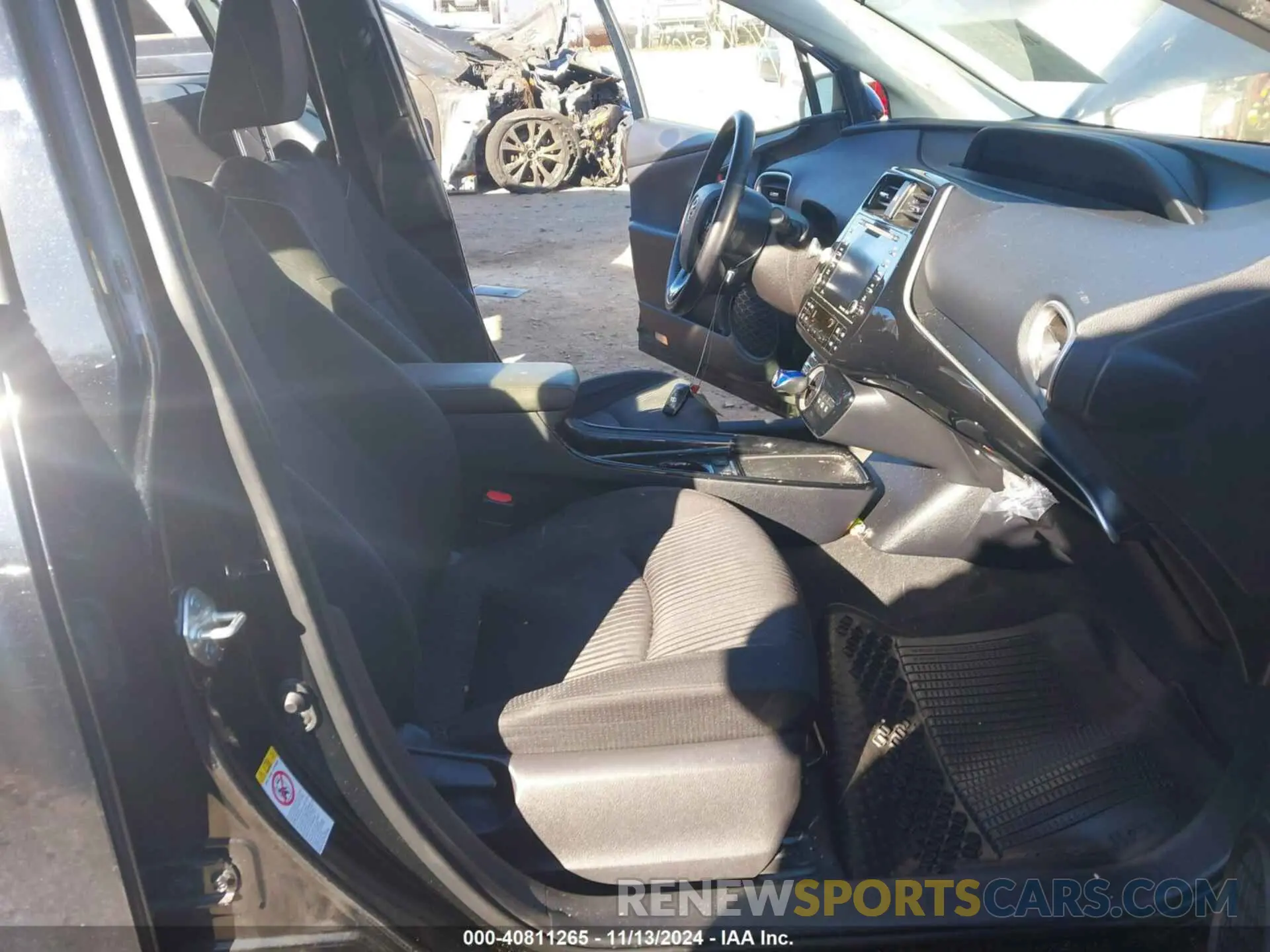 5 Photograph of a damaged car JTDKAMFPXM3181453 TOYOTA PRIUS PRIME 2021
