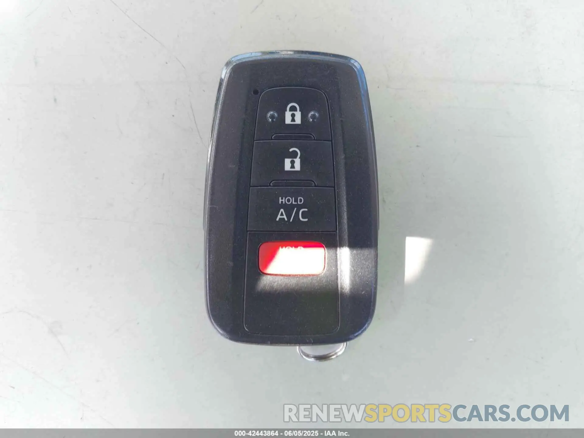 11 Photograph of a damaged car JTDKAMFPXM3190833 TOYOTA PRIUS PRIME 2021