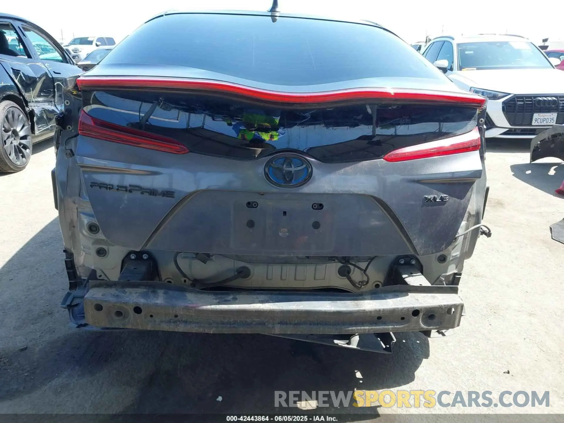 6 Photograph of a damaged car JTDKAMFPXM3190833 TOYOTA PRIUS PRIME 2021