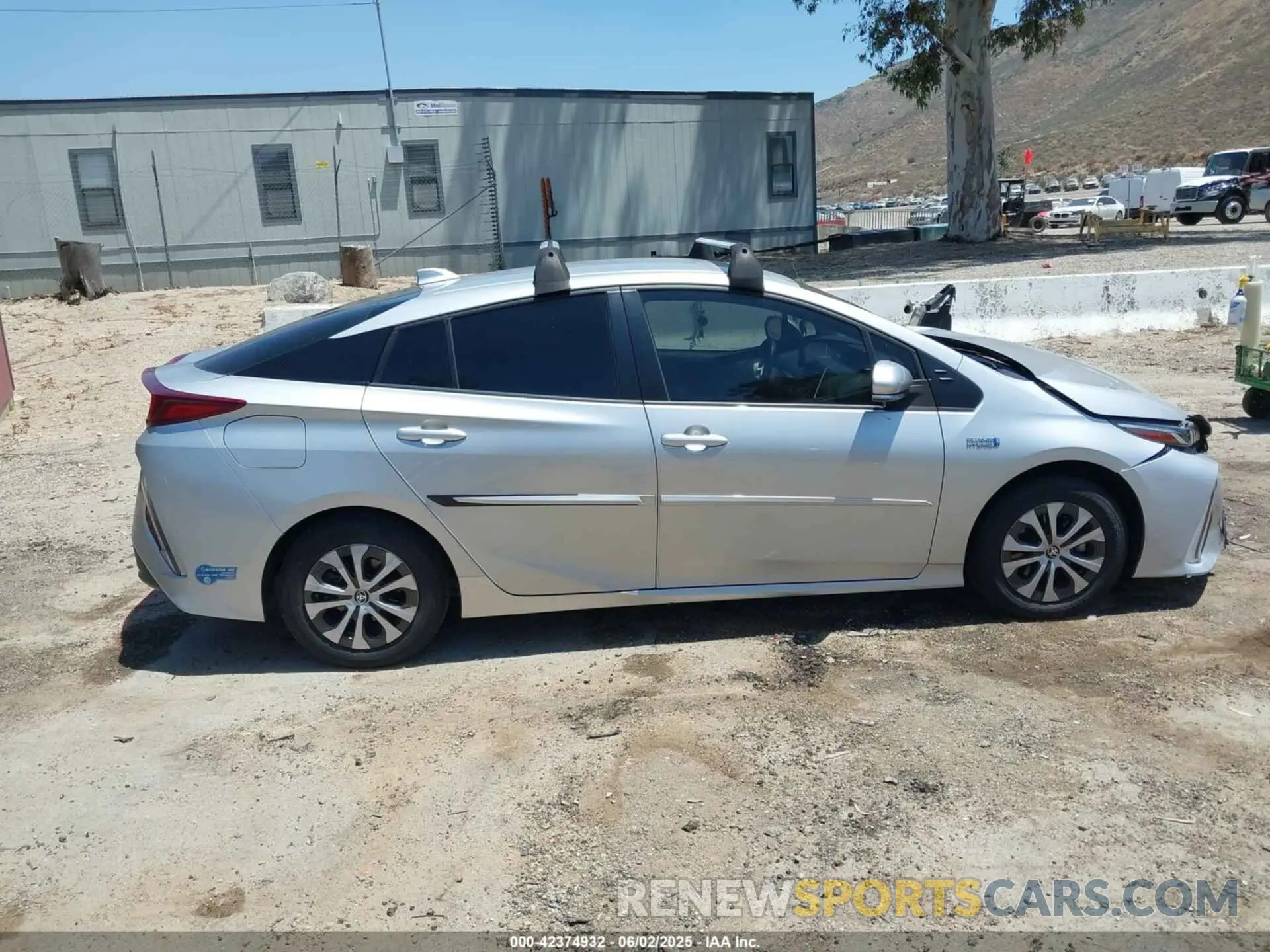 12 Photograph of a damaged car JTDKAMFP0N3204255 TOYOTA PRIUS PRIME 2022