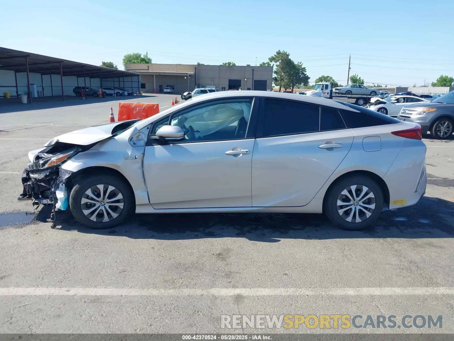 15 Photograph of a damaged car JTDKAMFP0N3218382 TOYOTA PRIUS PRIME 2022