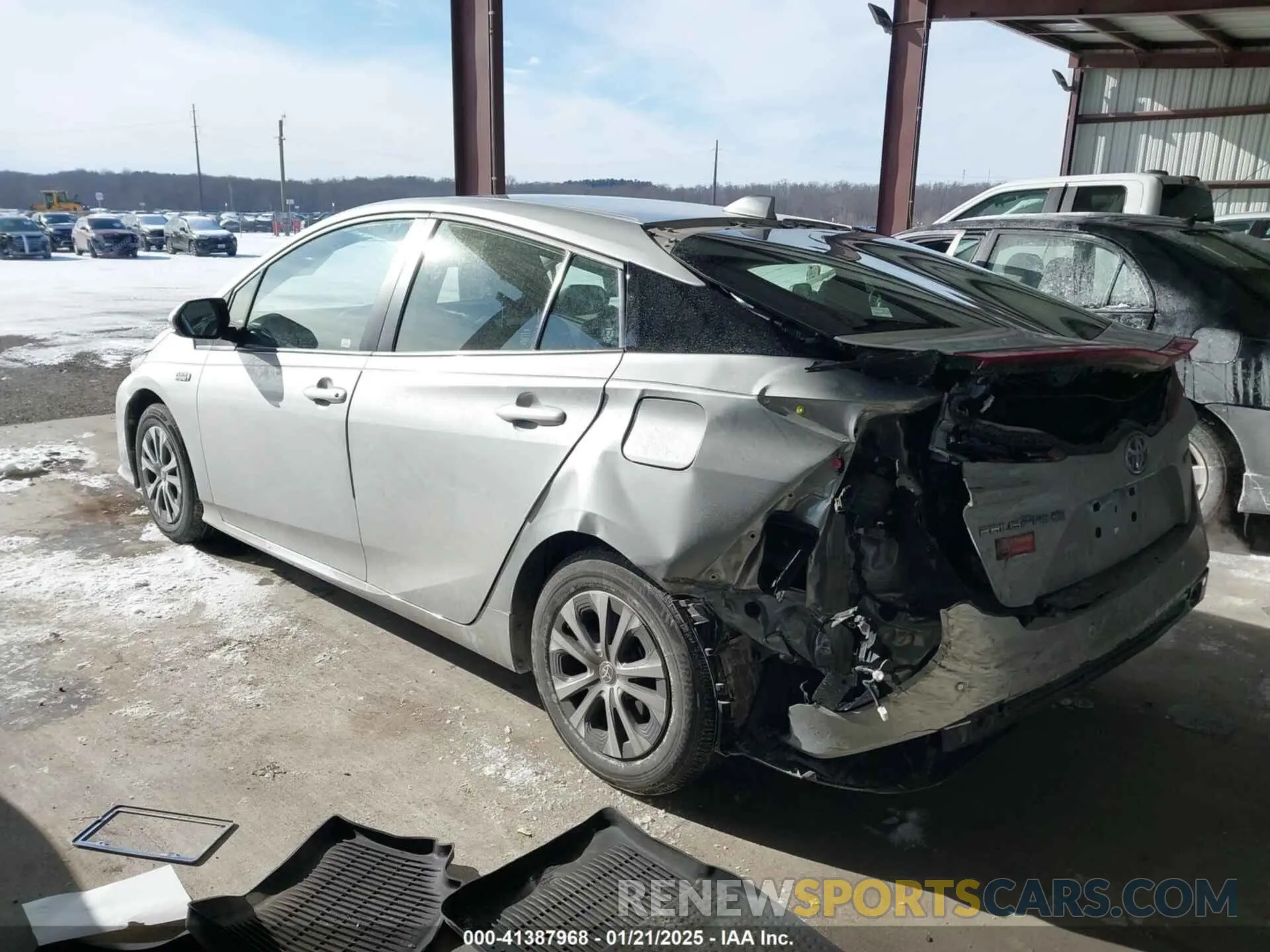 3 Photograph of a damaged car JTDKAMFP1N3206421 TOYOTA PRIUS PRIME 2022