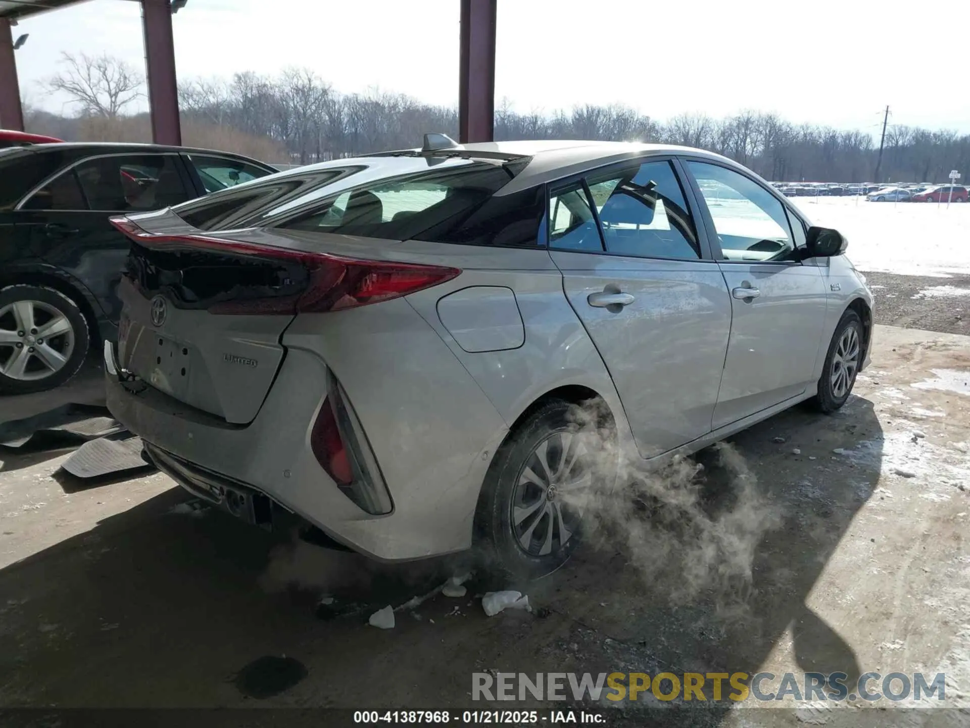 4 Photograph of a damaged car JTDKAMFP1N3206421 TOYOTA PRIUS PRIME 2022