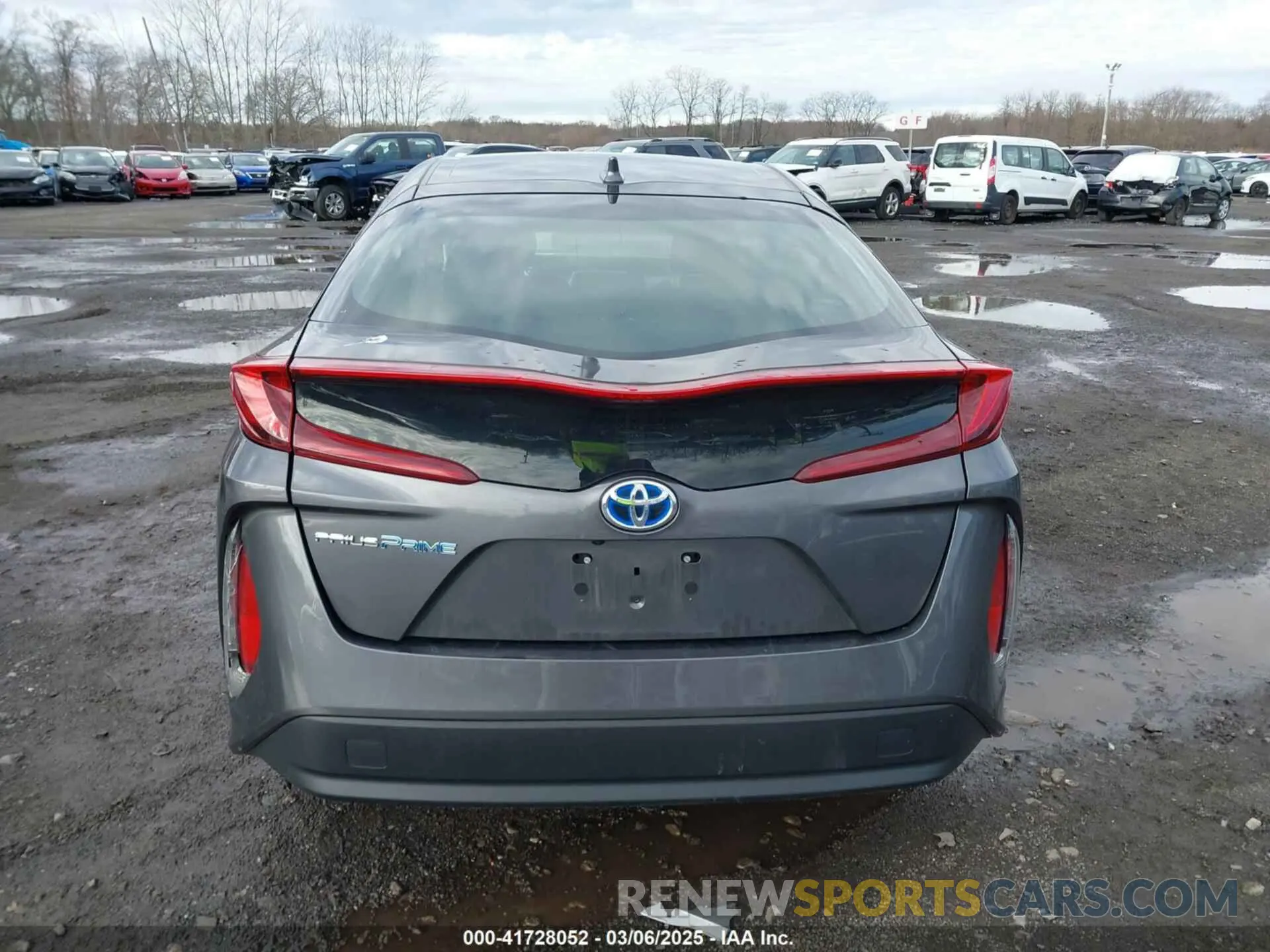 16 Photograph of a damaged car JTDKAMFP1N3218374 TOYOTA PRIUS PRIME 2022