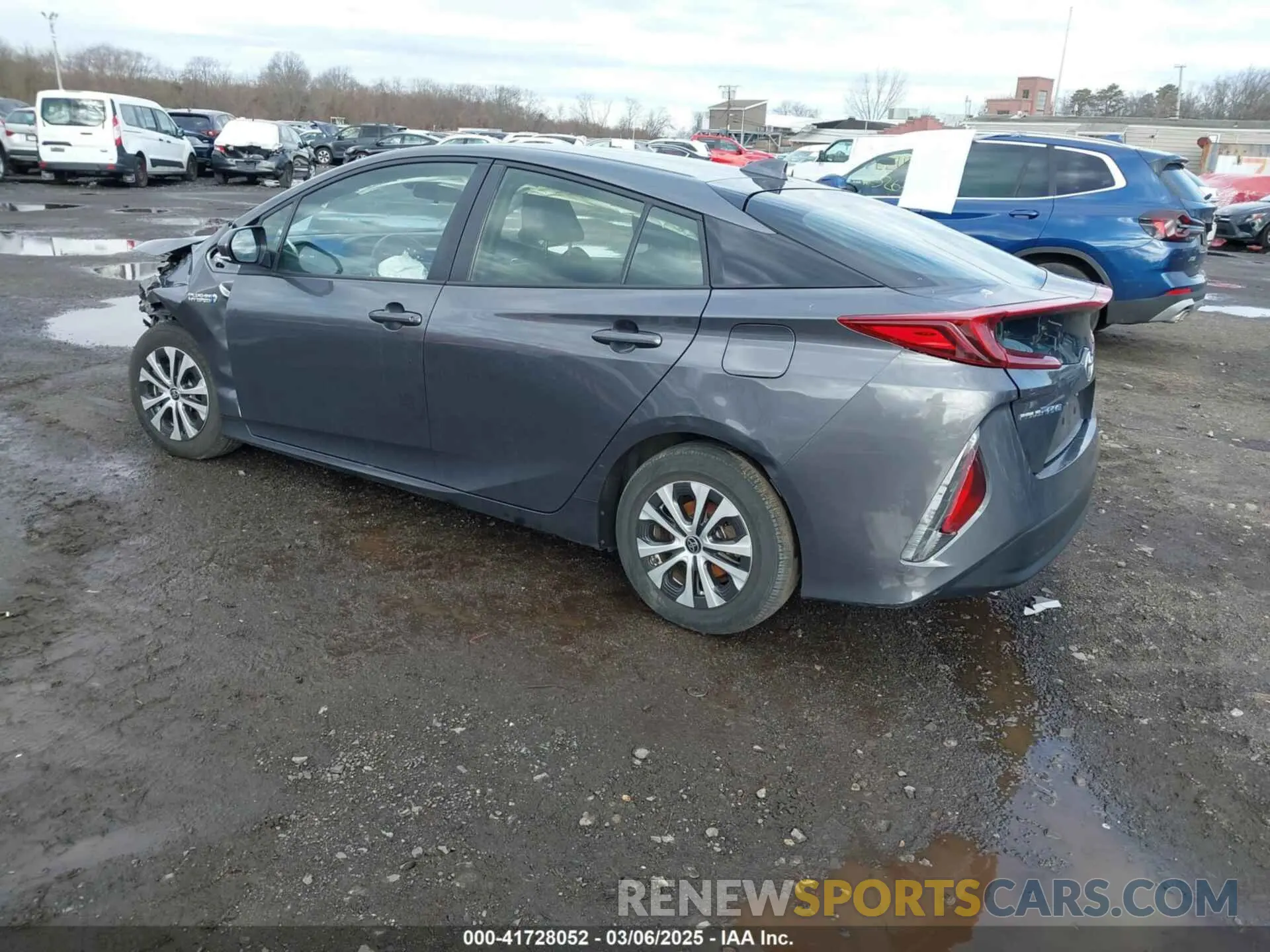 3 Photograph of a damaged car JTDKAMFP1N3218374 TOYOTA PRIUS PRIME 2022