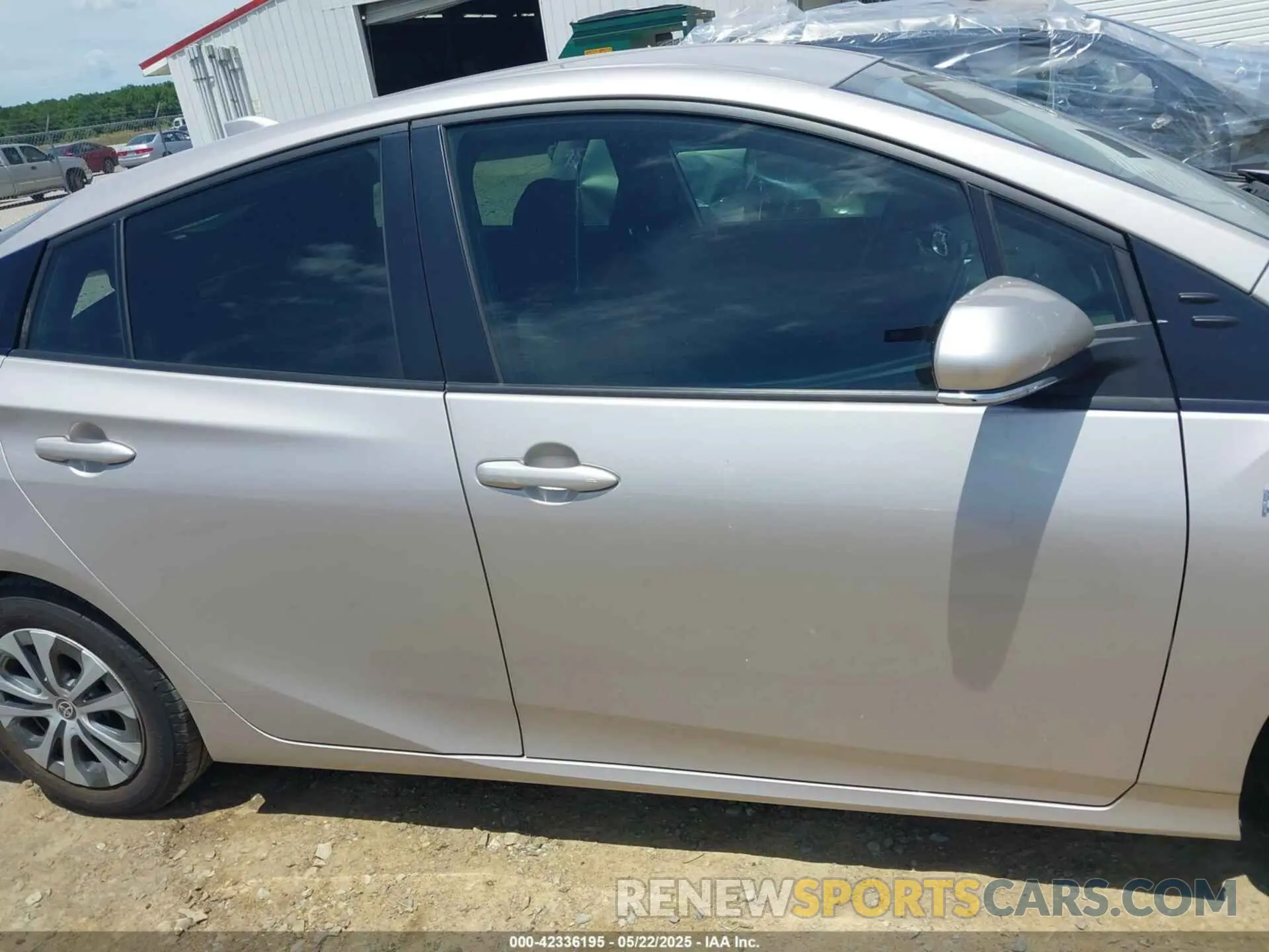 14 Photograph of a damaged car JTDKAMFP2N3208601 TOYOTA PRIUS PRIME 2022