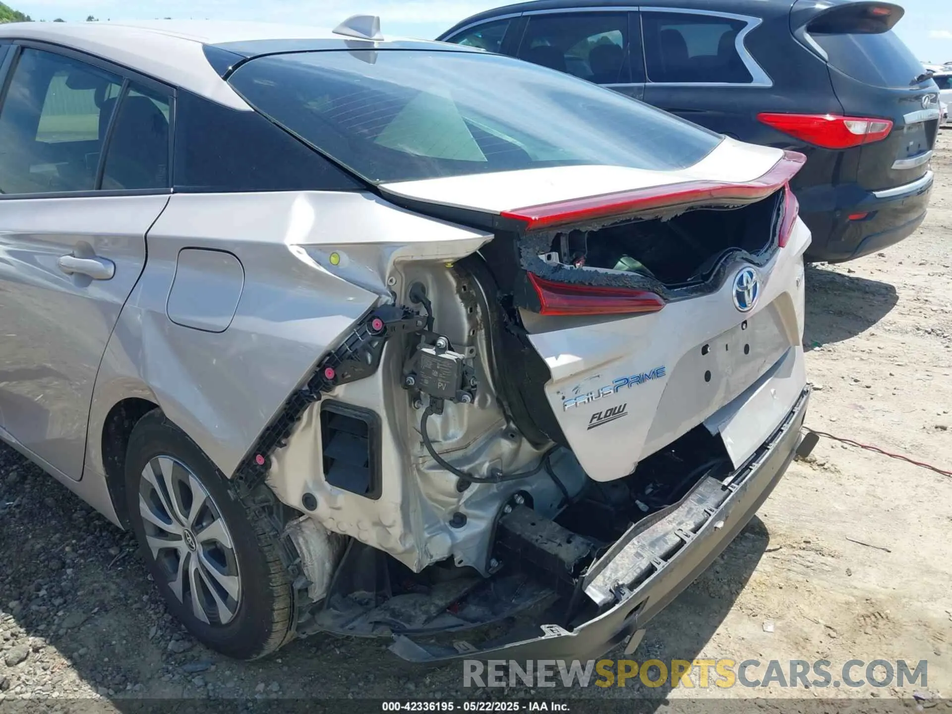 6 Photograph of a damaged car JTDKAMFP2N3208601 TOYOTA PRIUS PRIME 2022