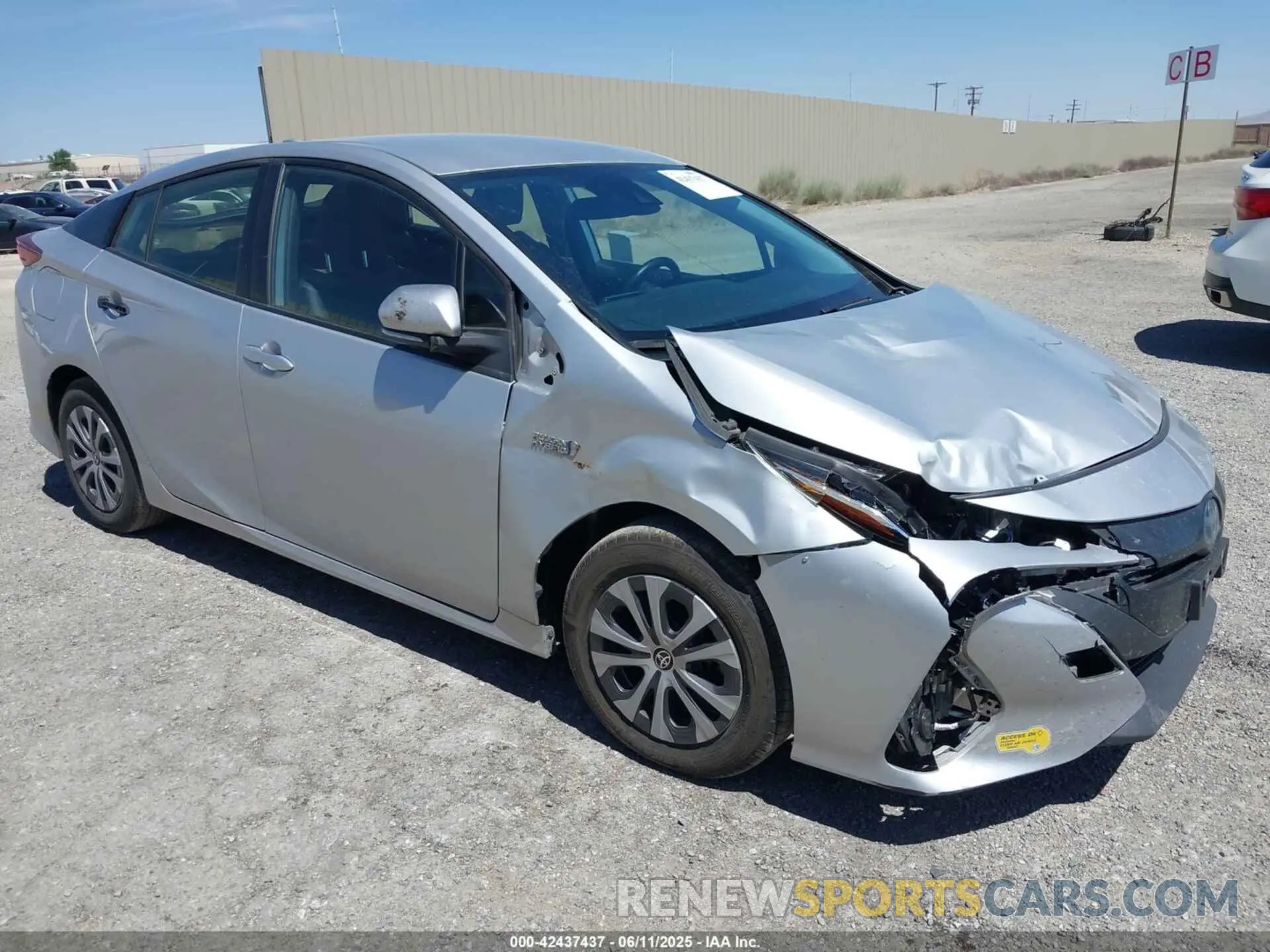 1 Photograph of a damaged car JTDKAMFP2N3214169 TOYOTA PRIUS PRIME 2022
