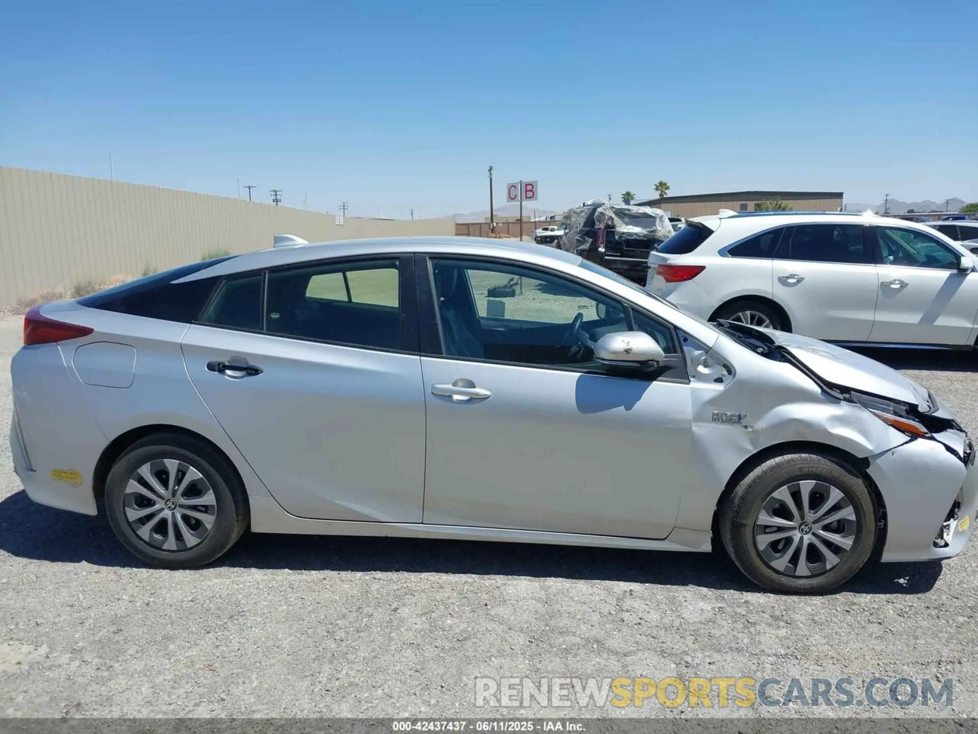 13 Photograph of a damaged car JTDKAMFP2N3214169 TOYOTA PRIUS PRIME 2022