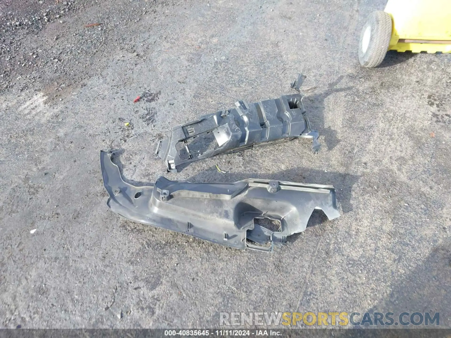 12 Photograph of a damaged car JTDKAMFP2N3226046 TOYOTA PRIUS PRIME 2022