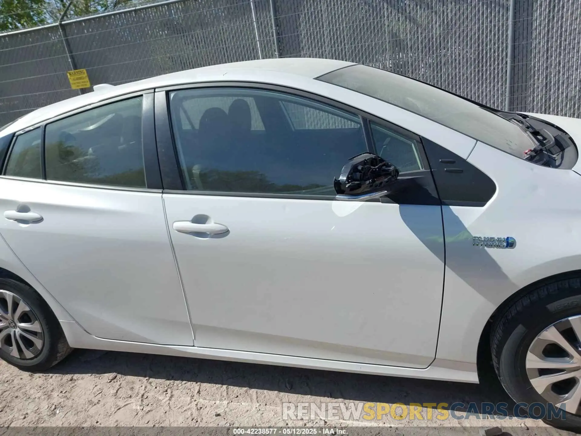 13 Photograph of a damaged car JTDKAMFP3N3202936 TOYOTA PRIUS PRIME 2022
