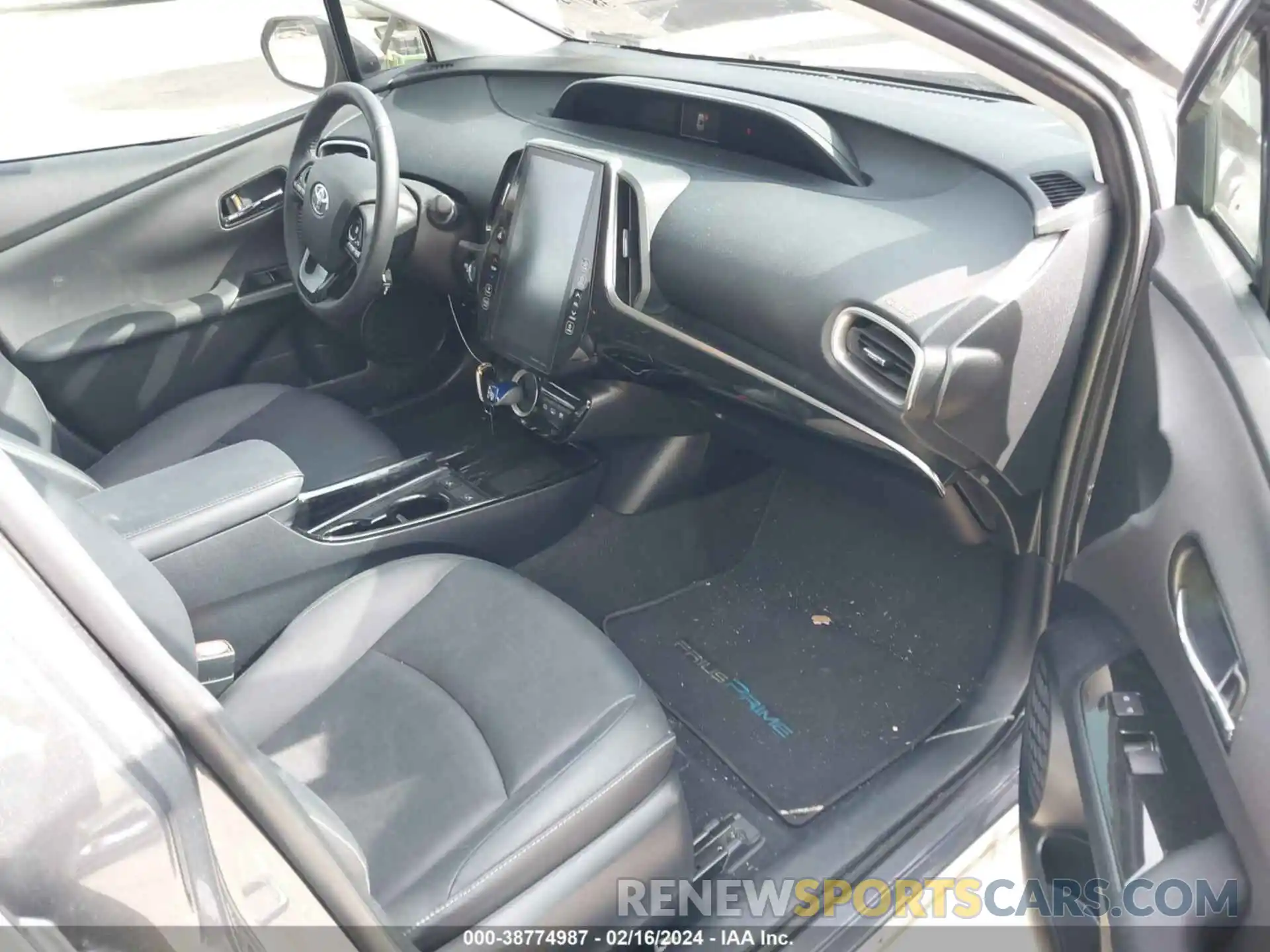 5 Photograph of a damaged car JTDKAMFP3N3229179 TOYOTA PRIUS PRIME 2022