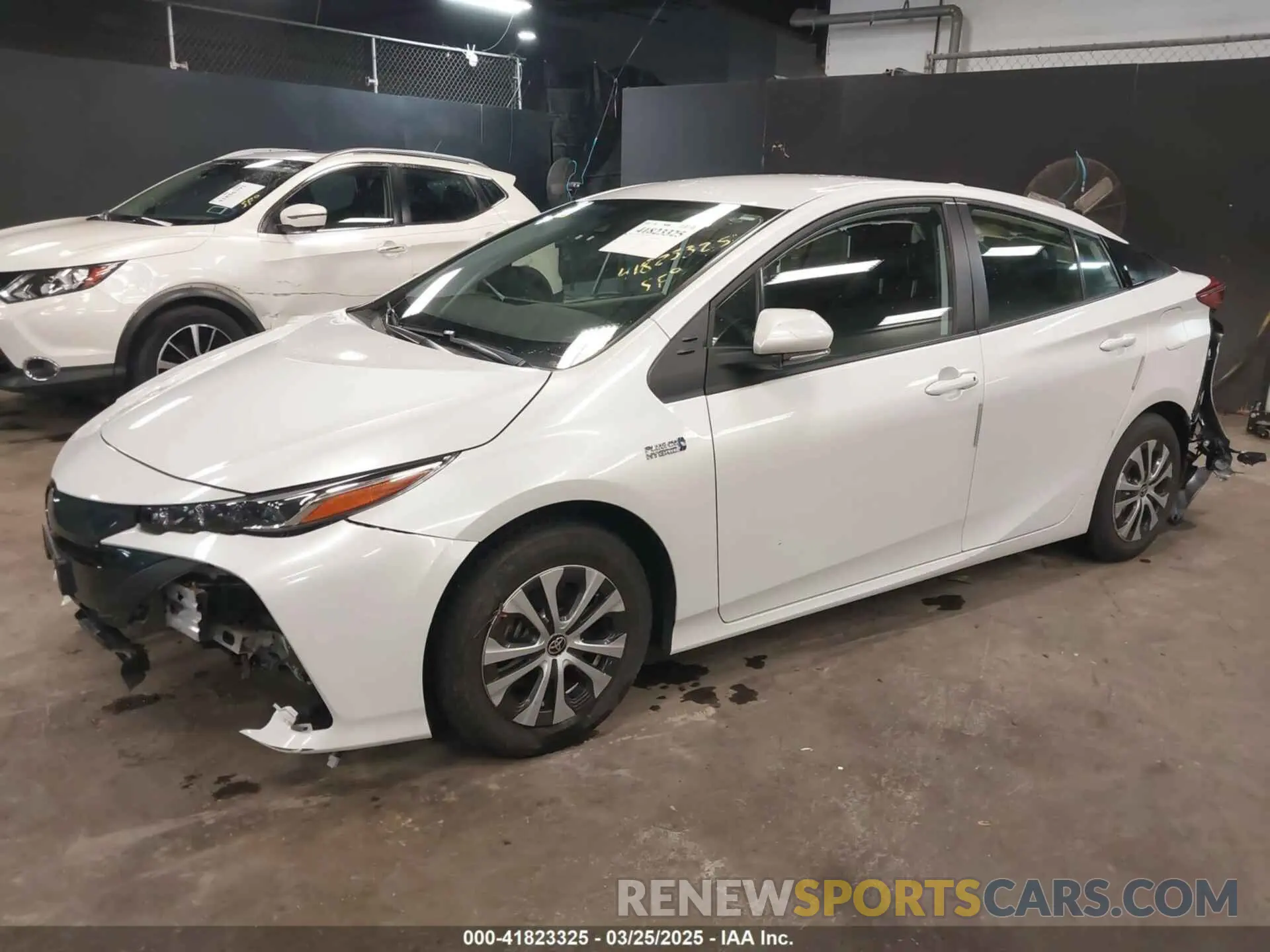 2 Photograph of a damaged car JTDKAMFP4N3204257 TOYOTA PRIUS PRIME 2022