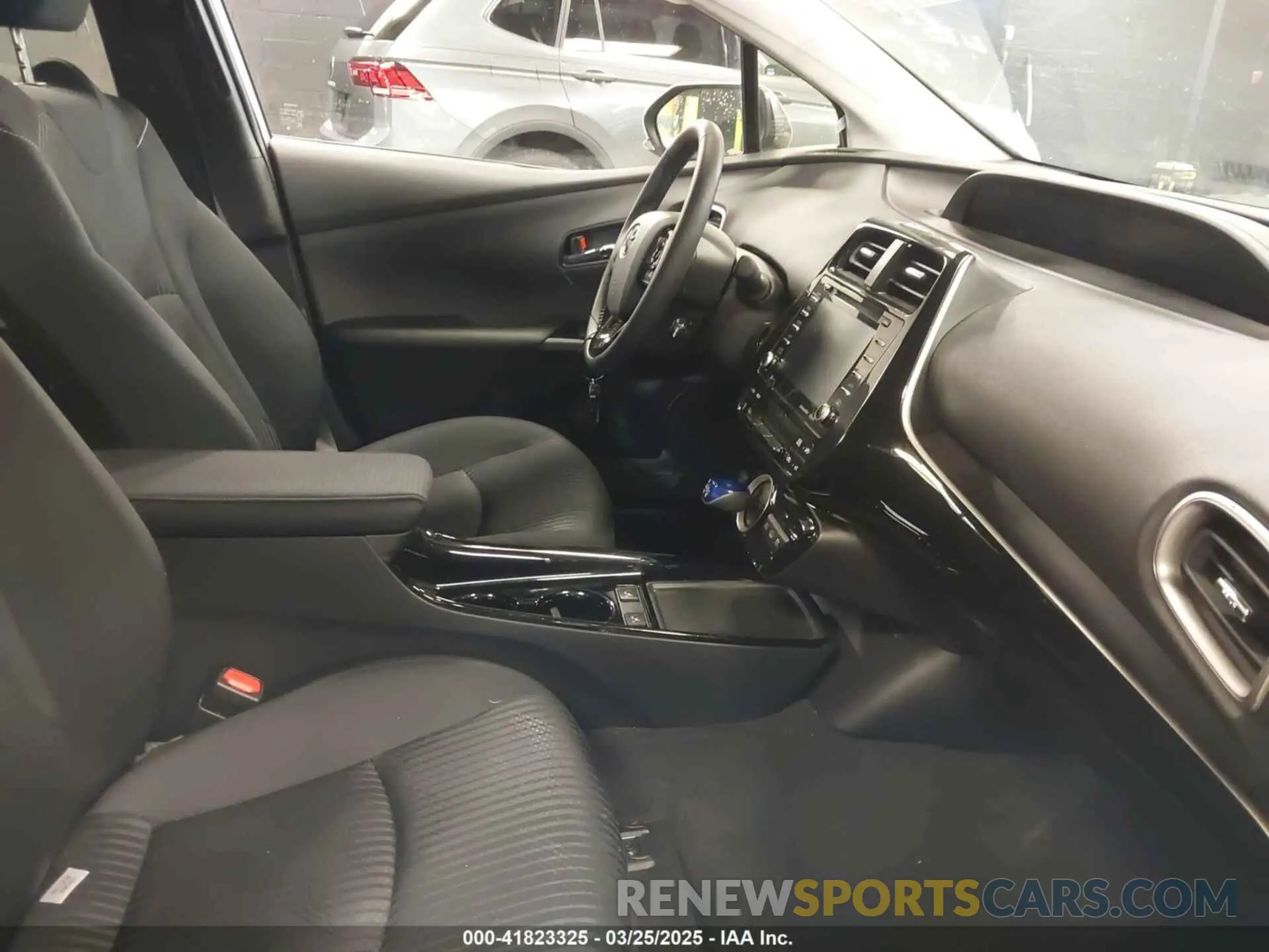 5 Photograph of a damaged car JTDKAMFP4N3204257 TOYOTA PRIUS PRIME 2022