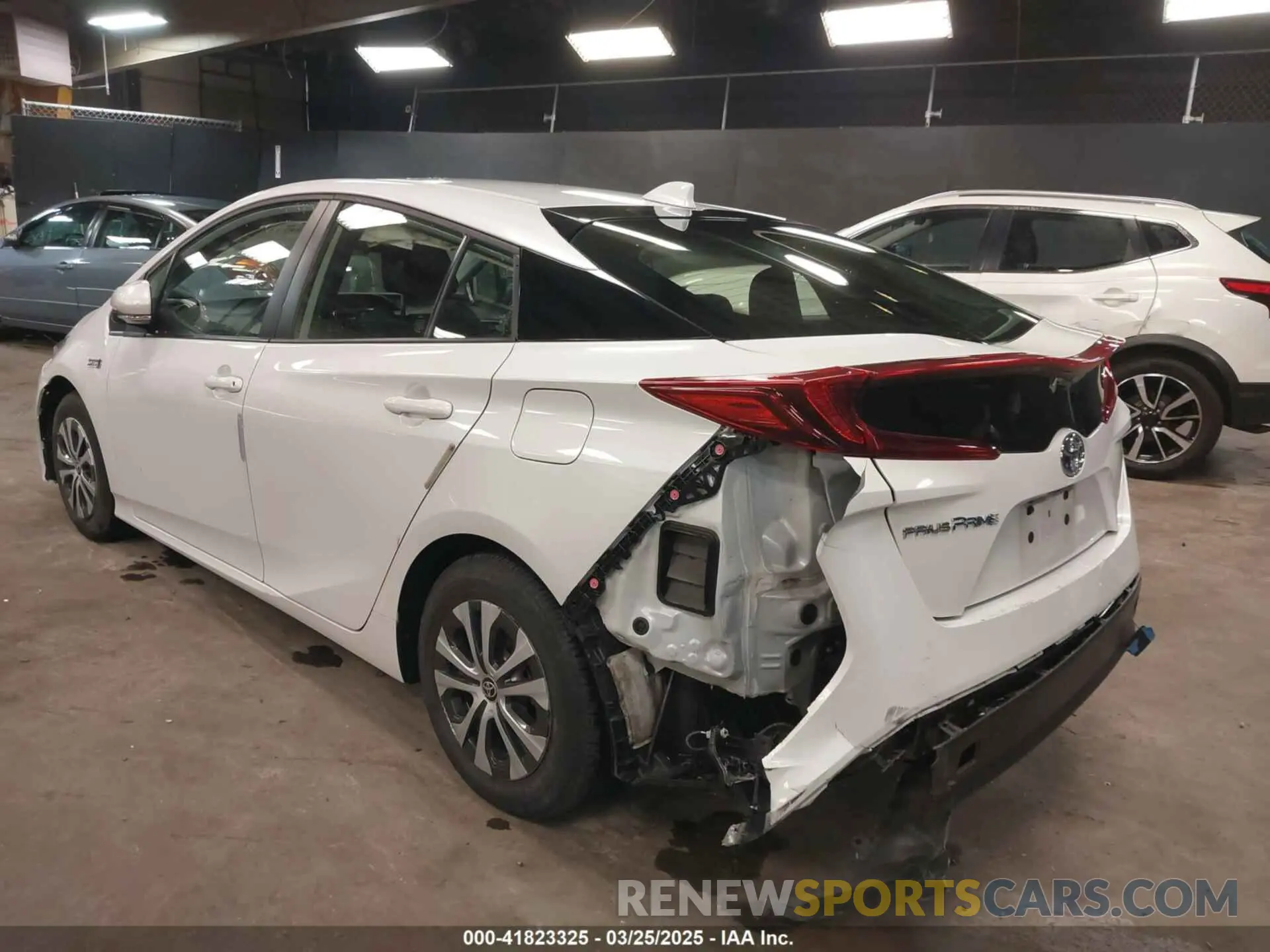 6 Photograph of a damaged car JTDKAMFP4N3204257 TOYOTA PRIUS PRIME 2022