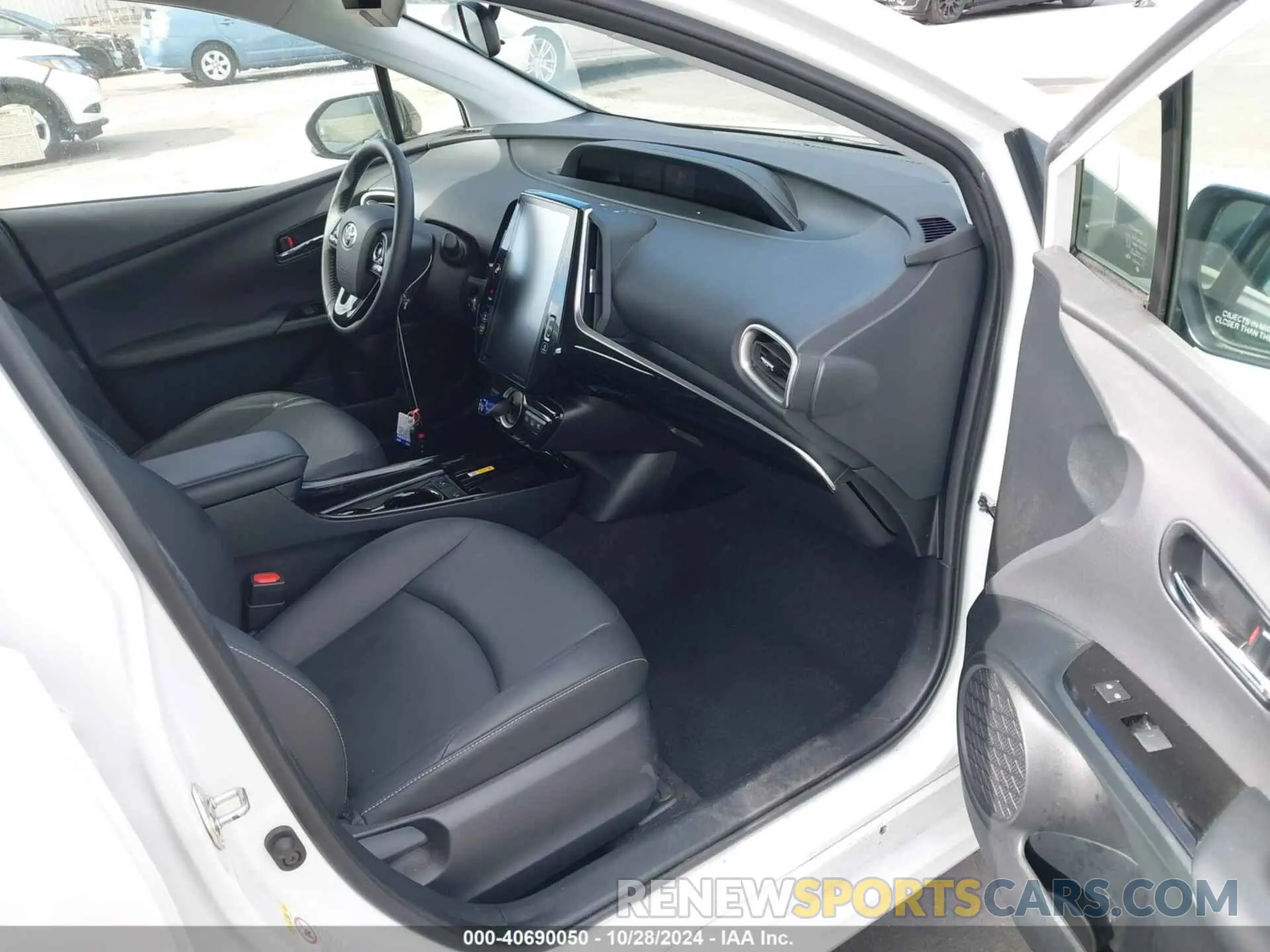 5 Photograph of a damaged car JTDKAMFP4N3221446 TOYOTA PRIUS PRIME 2022