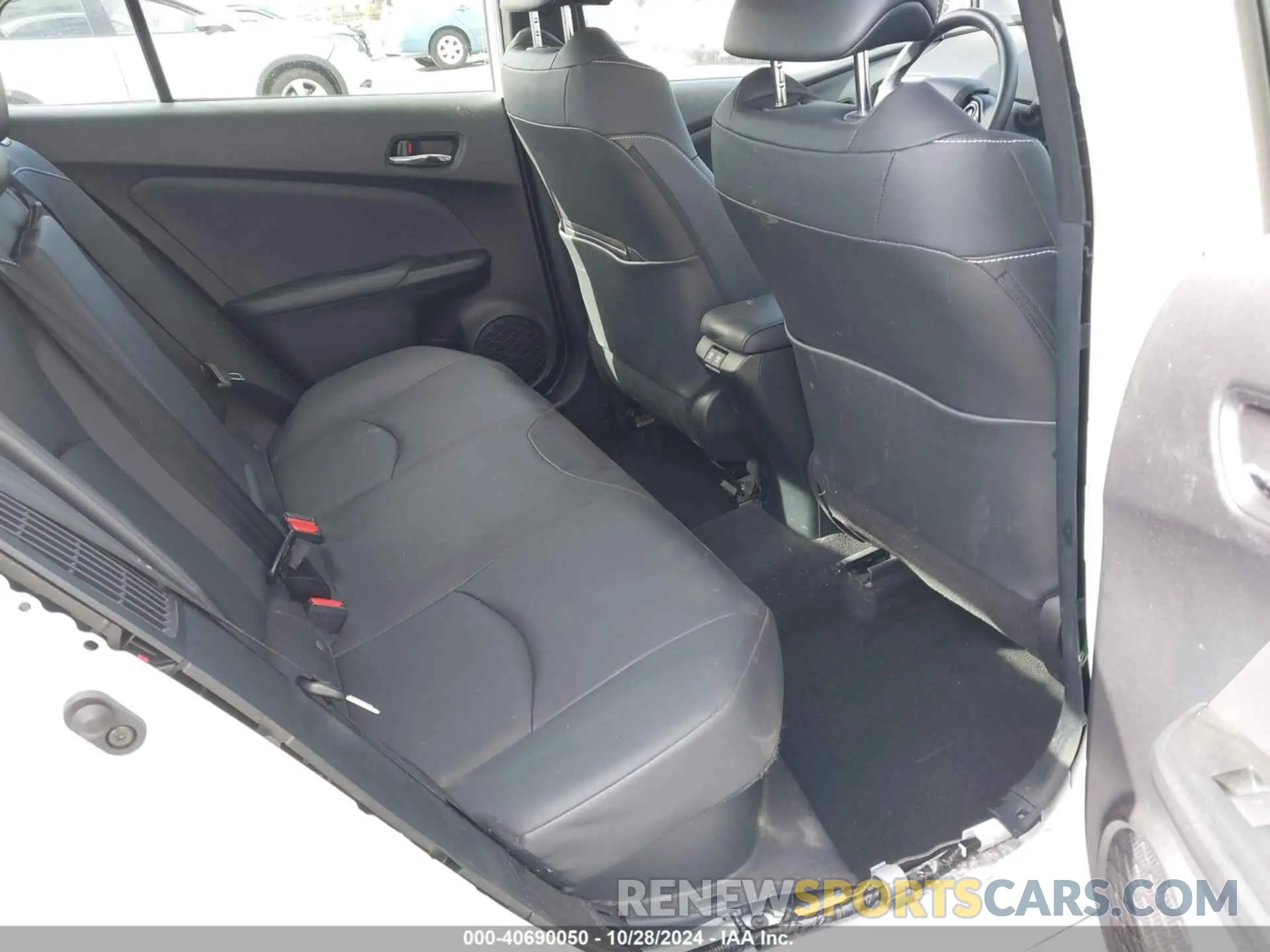 8 Photograph of a damaged car JTDKAMFP4N3221446 TOYOTA PRIUS PRIME 2022