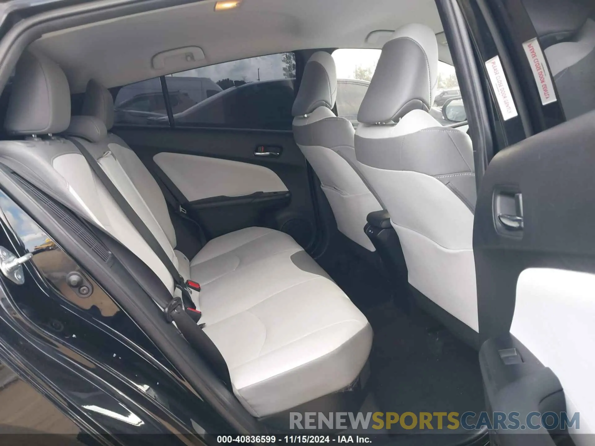 8 Photograph of a damaged car JTDKAMFP4N3223942 TOYOTA PRIUS PRIME 2022