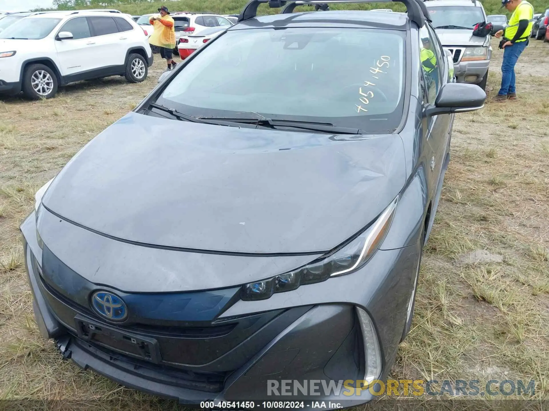 12 Photograph of a damaged car JTDKAMFP5N3219933 TOYOTA PRIUS PRIME 2022