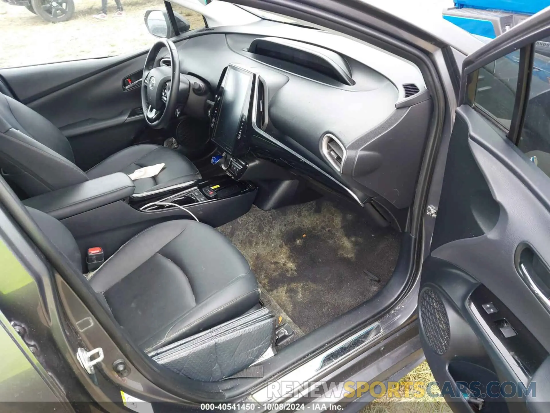 5 Photograph of a damaged car JTDKAMFP5N3219933 TOYOTA PRIUS PRIME 2022