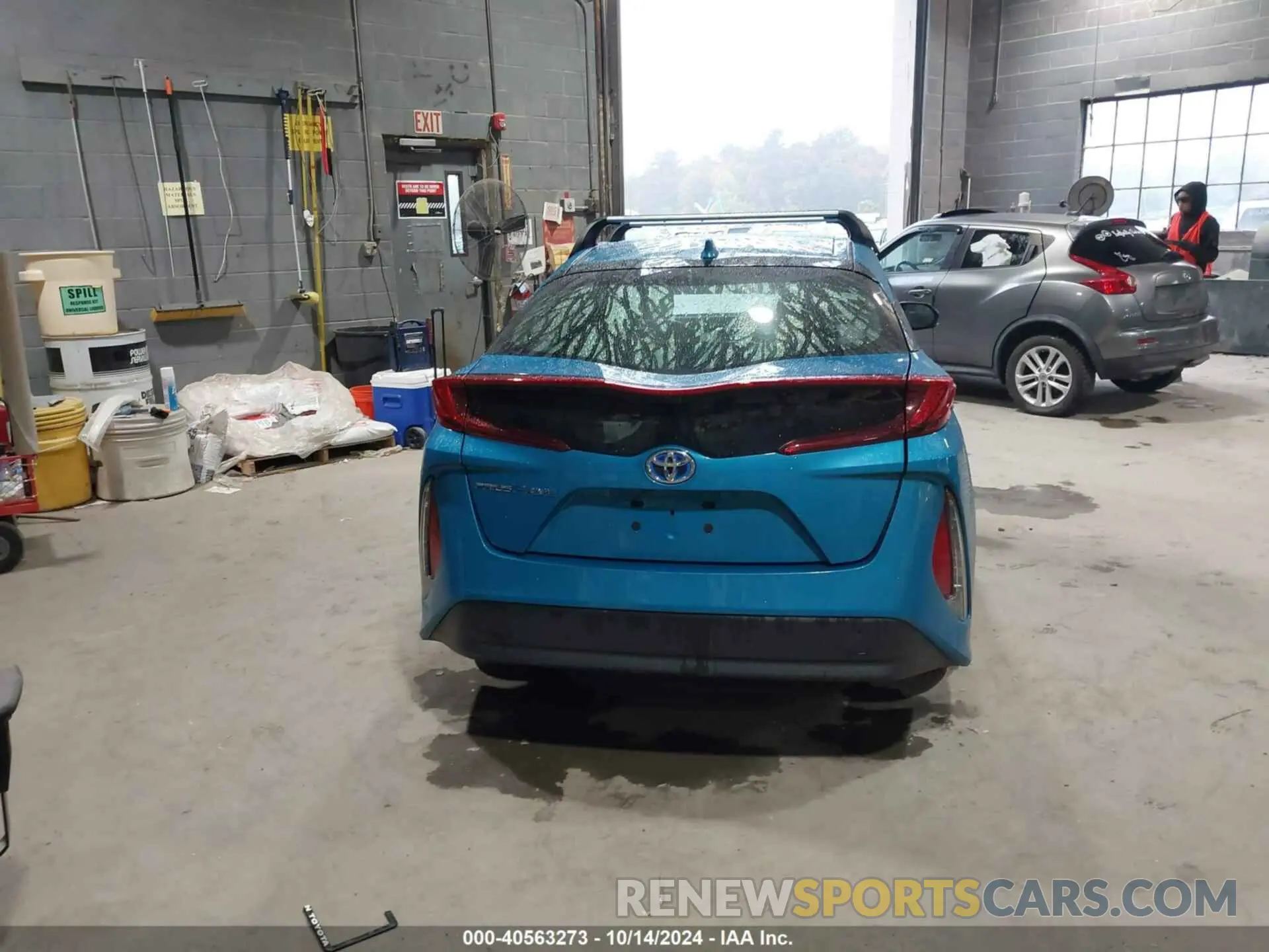 16 Photograph of a damaged car JTDKAMFP6N3228382 TOYOTA PRIUS PRIME 2022