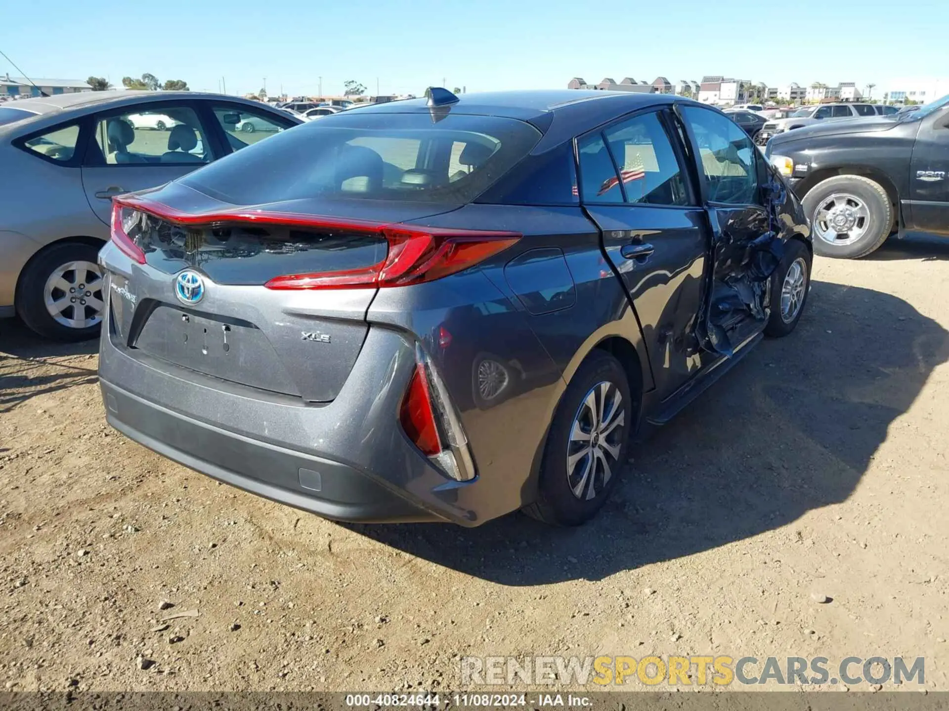 4 Photograph of a damaged car JTDKAMFP8N3202544 TOYOTA PRIUS PRIME 2022