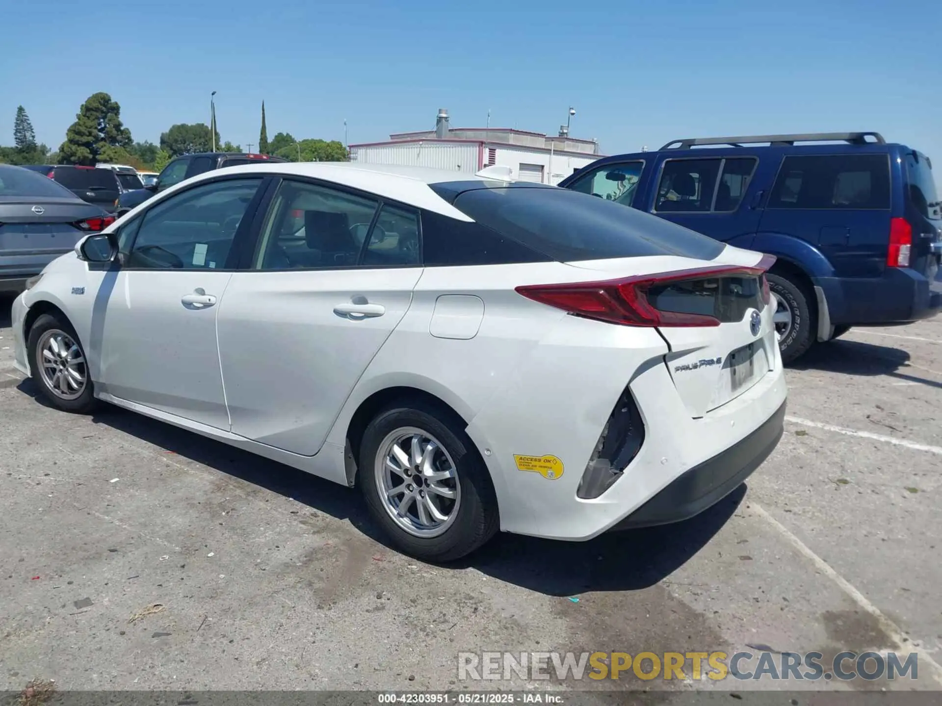 3 Photograph of a damaged car JTDKAMFP8N3204441 TOYOTA PRIUS PRIME 2022