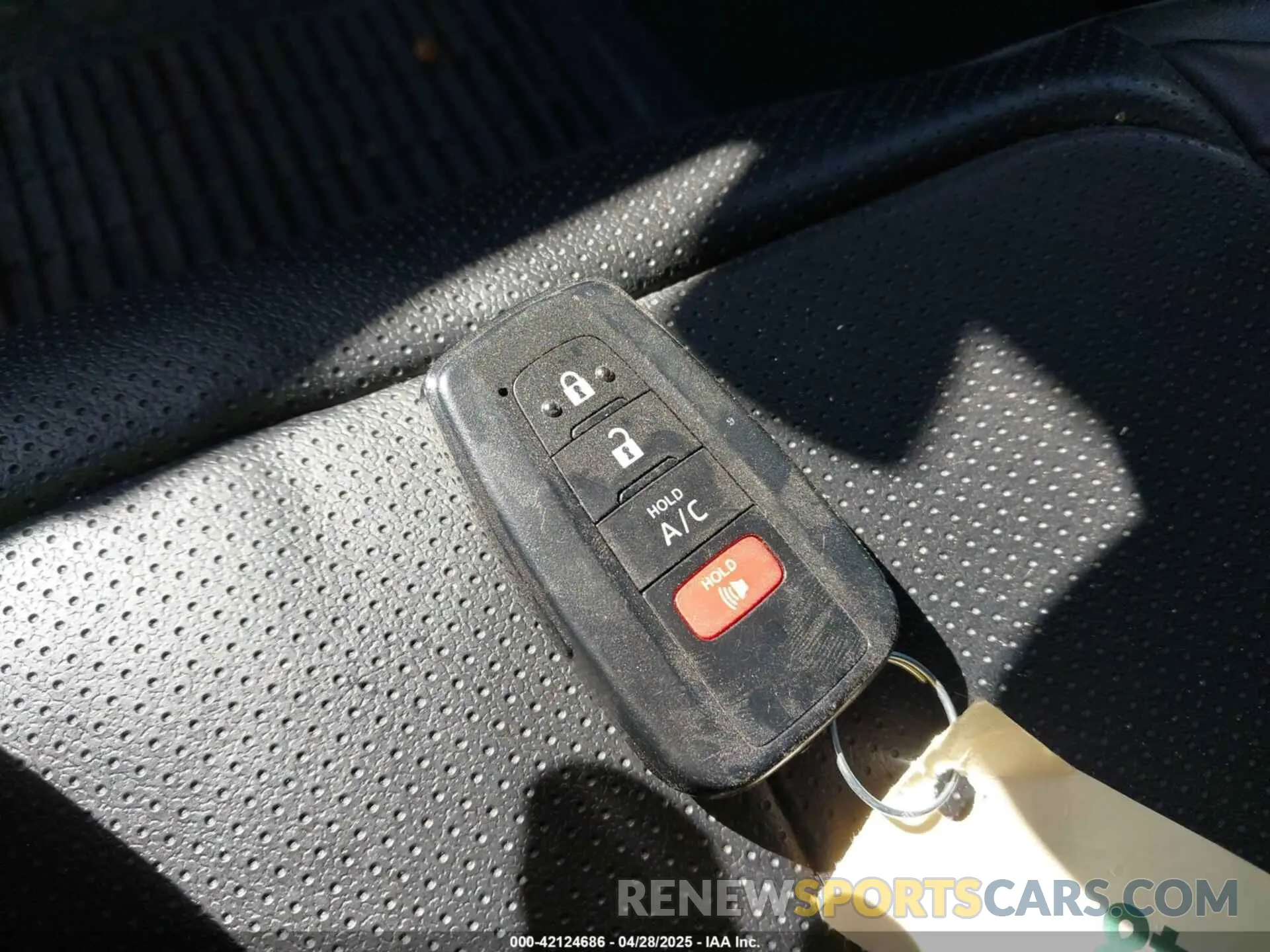 11 Photograph of a damaged car JTDKAMFP8N3212636 TOYOTA PRIUS PRIME 2022