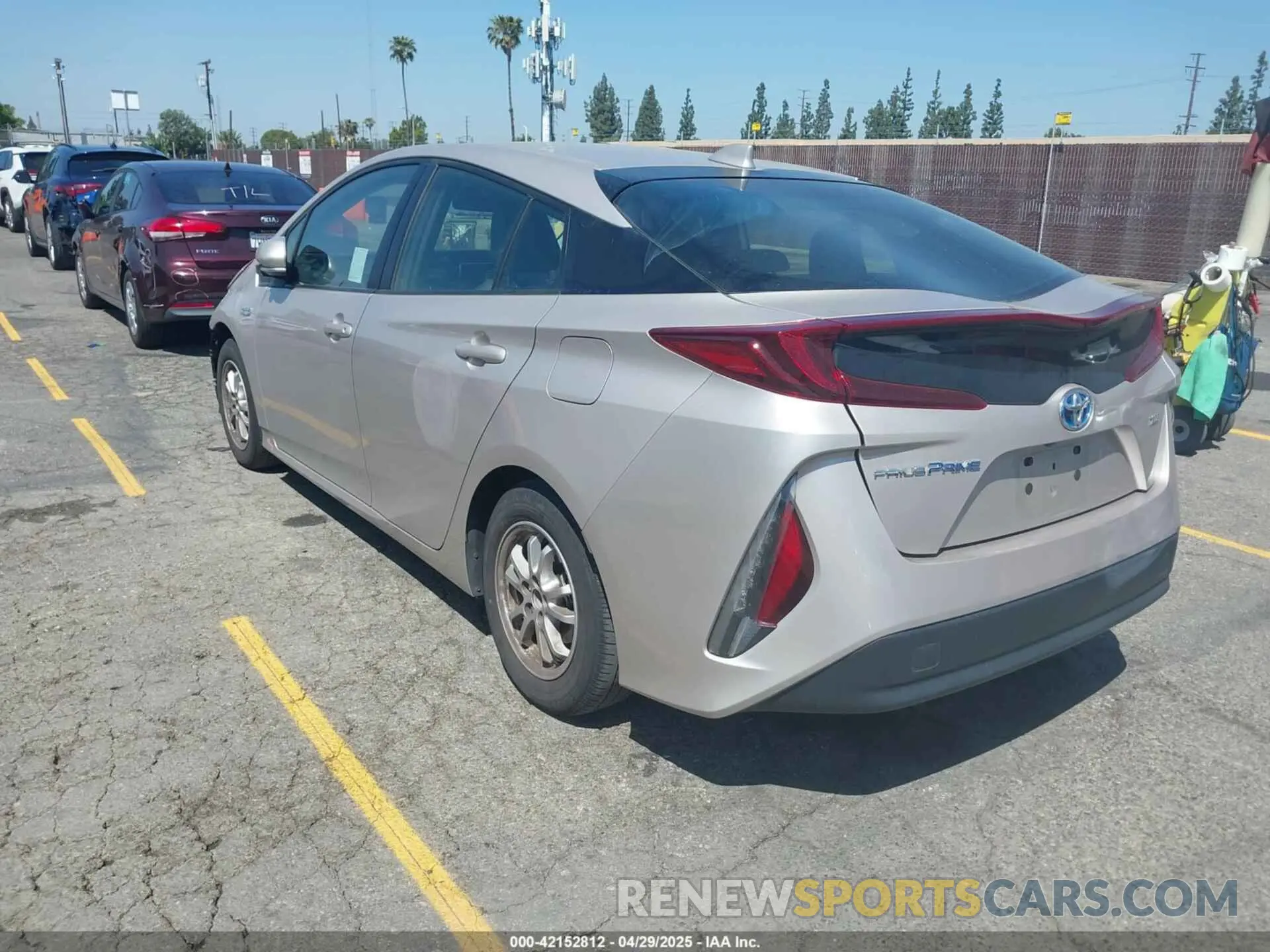3 Photograph of a damaged car JTDKAMFP9N3206943 TOYOTA PRIUS PRIME 2022