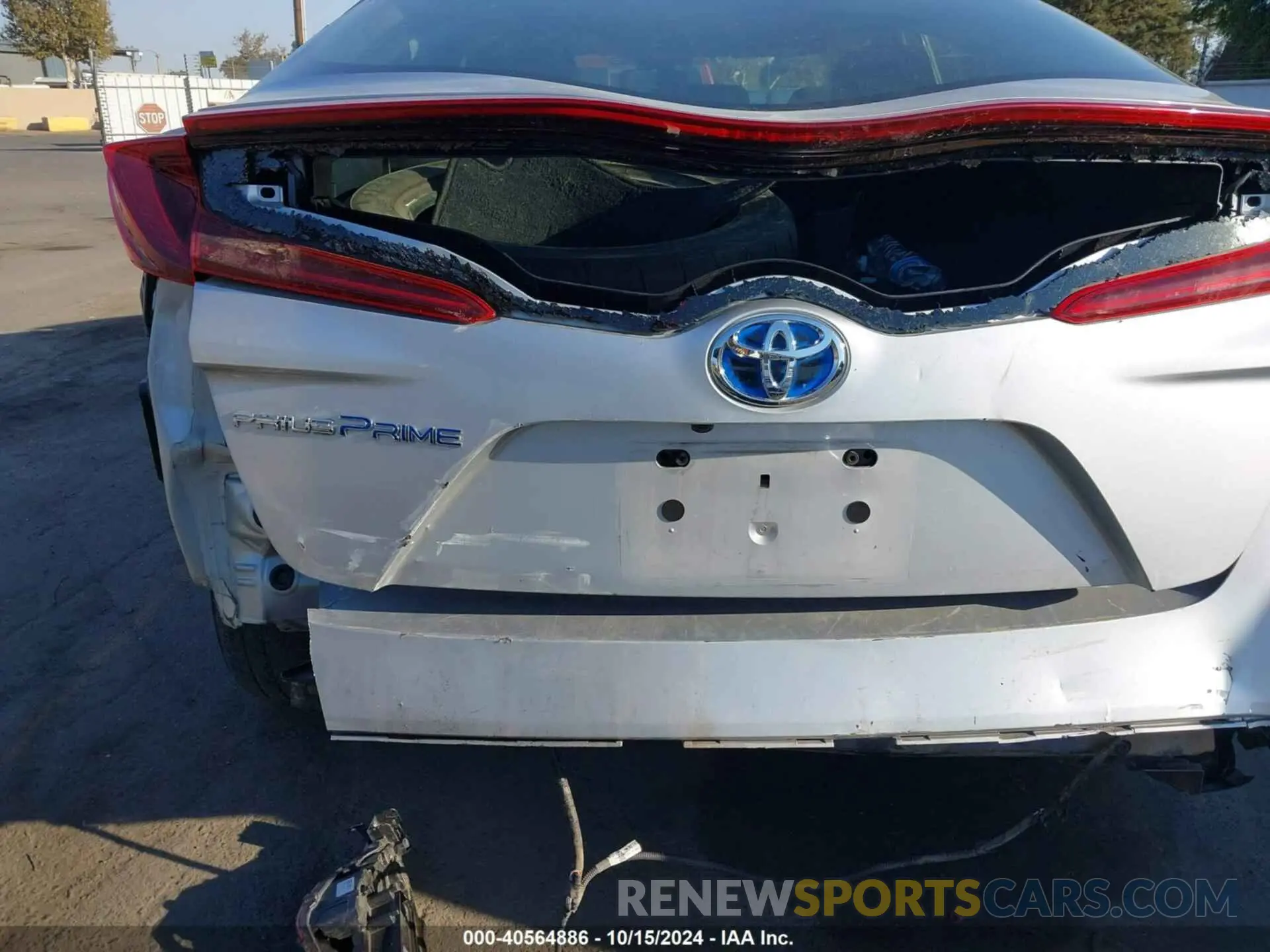 19 Photograph of a damaged car JTDKAMFP9N3219398 TOYOTA PRIUS PRIME 2022