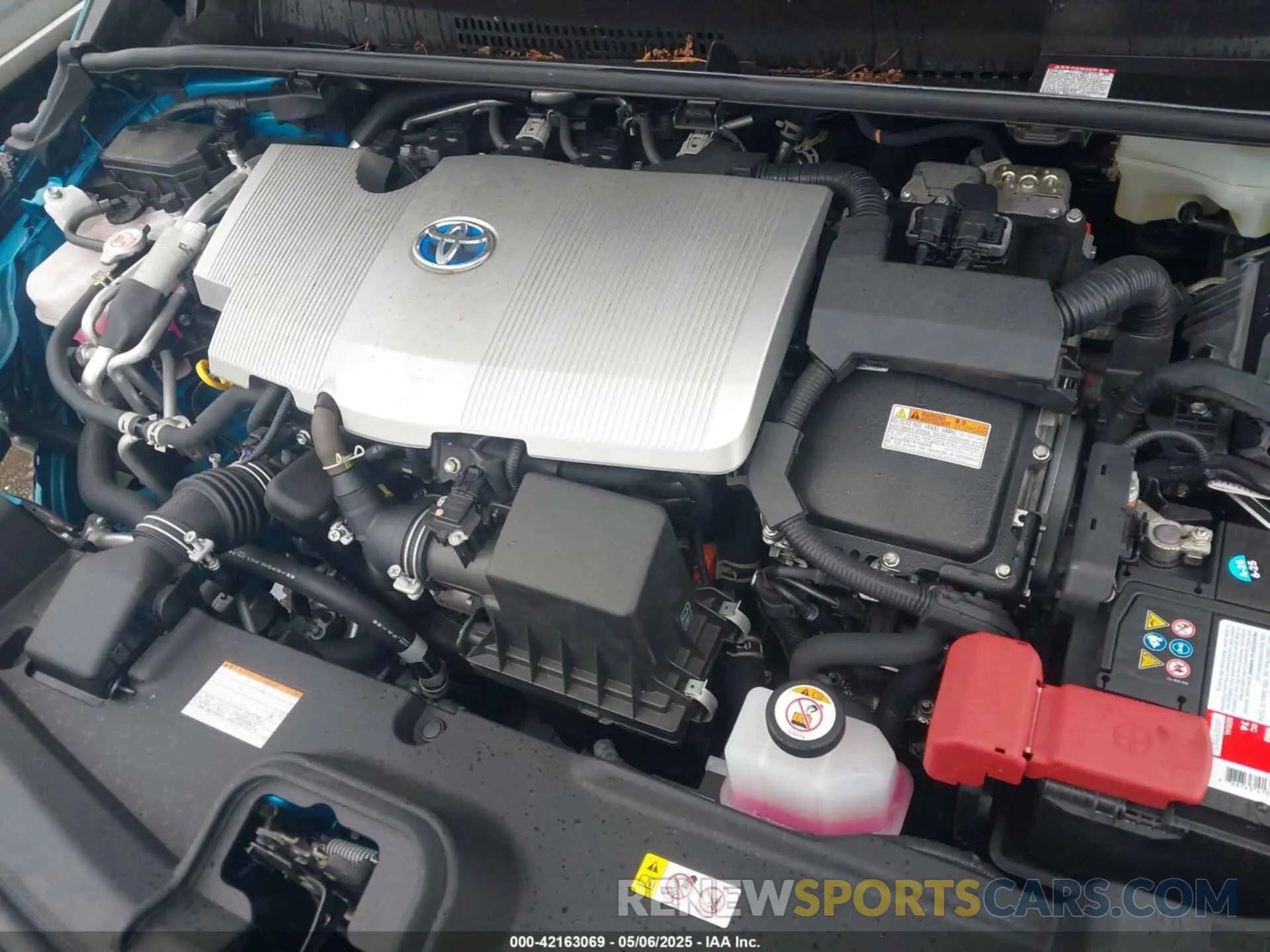 10 Photograph of a damaged car JTDKAMFPXN3198643 TOYOTA PRIUS PRIME 2022
