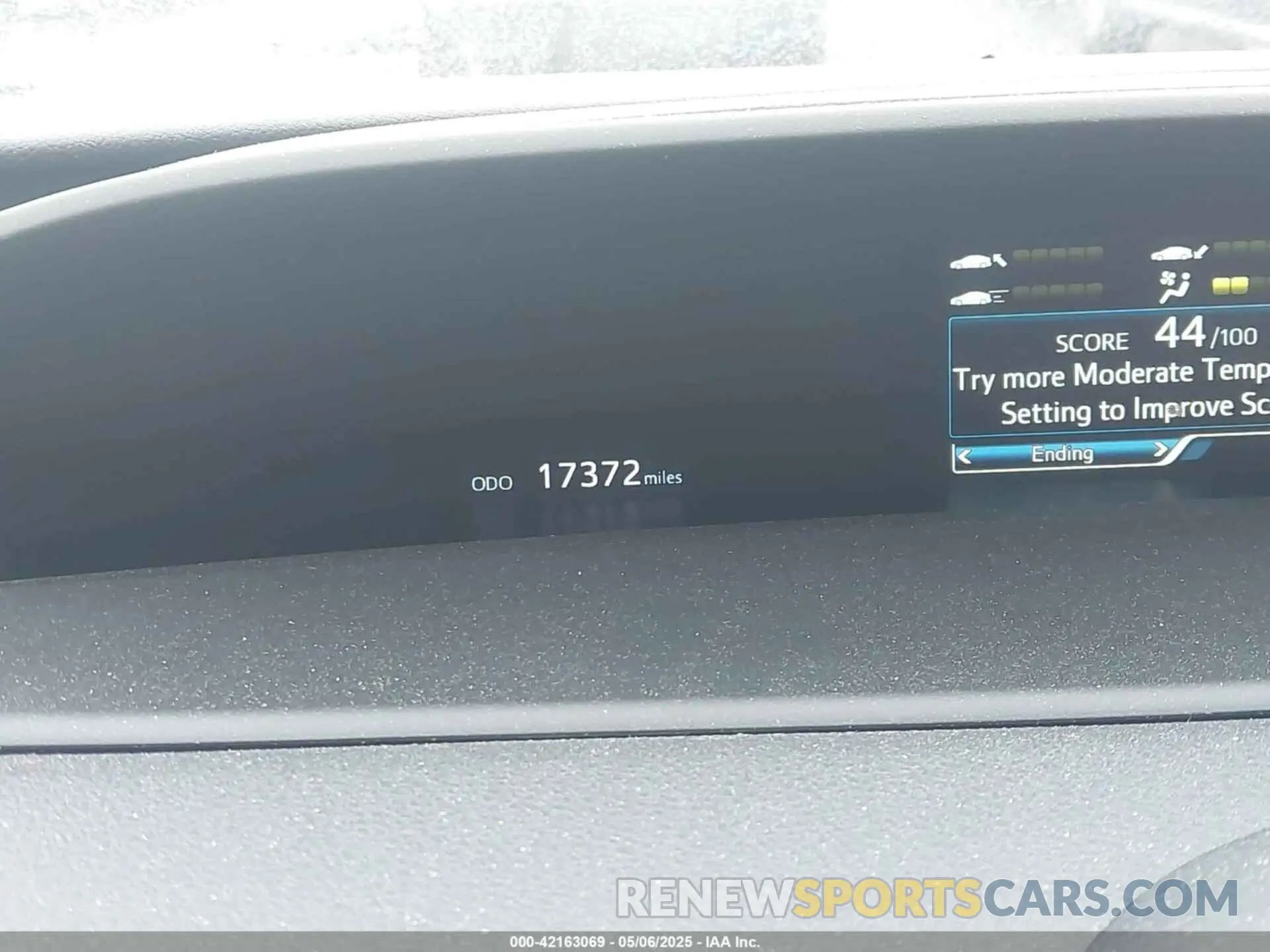 15 Photograph of a damaged car JTDKAMFPXN3198643 TOYOTA PRIUS PRIME 2022