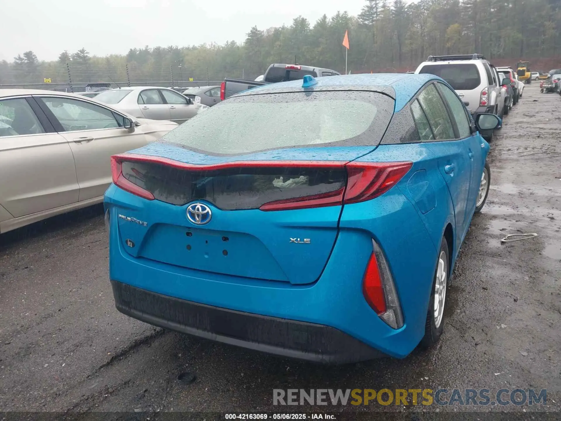 16 Photograph of a damaged car JTDKAMFPXN3198643 TOYOTA PRIUS PRIME 2022