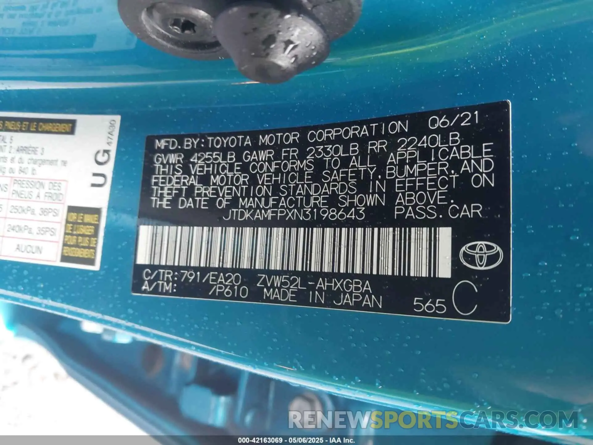 9 Photograph of a damaged car JTDKAMFPXN3198643 TOYOTA PRIUS PRIME 2022