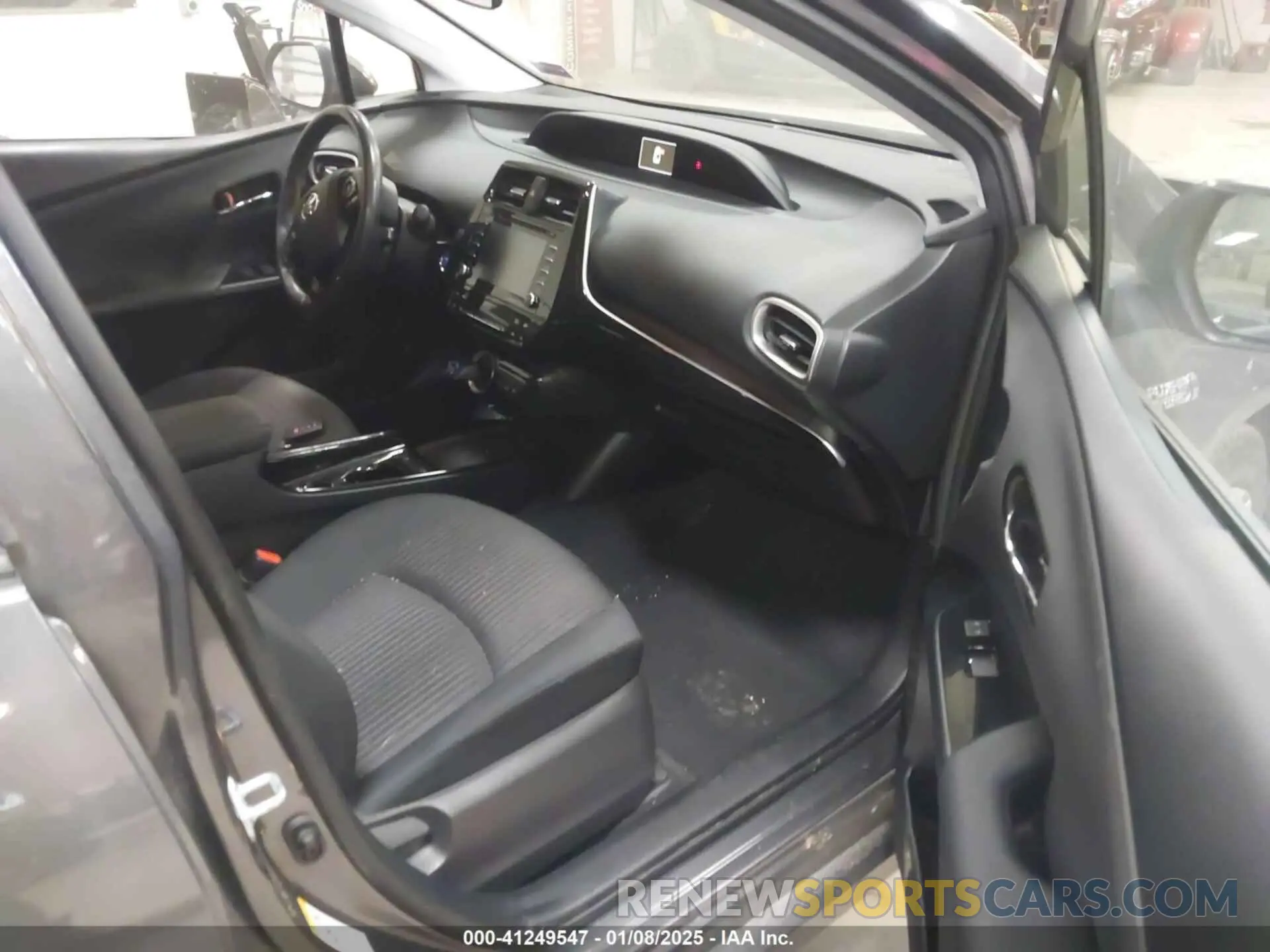 5 Photograph of a damaged car JTDKAMFPXN3205087 TOYOTA PRIUS PRIME 2022