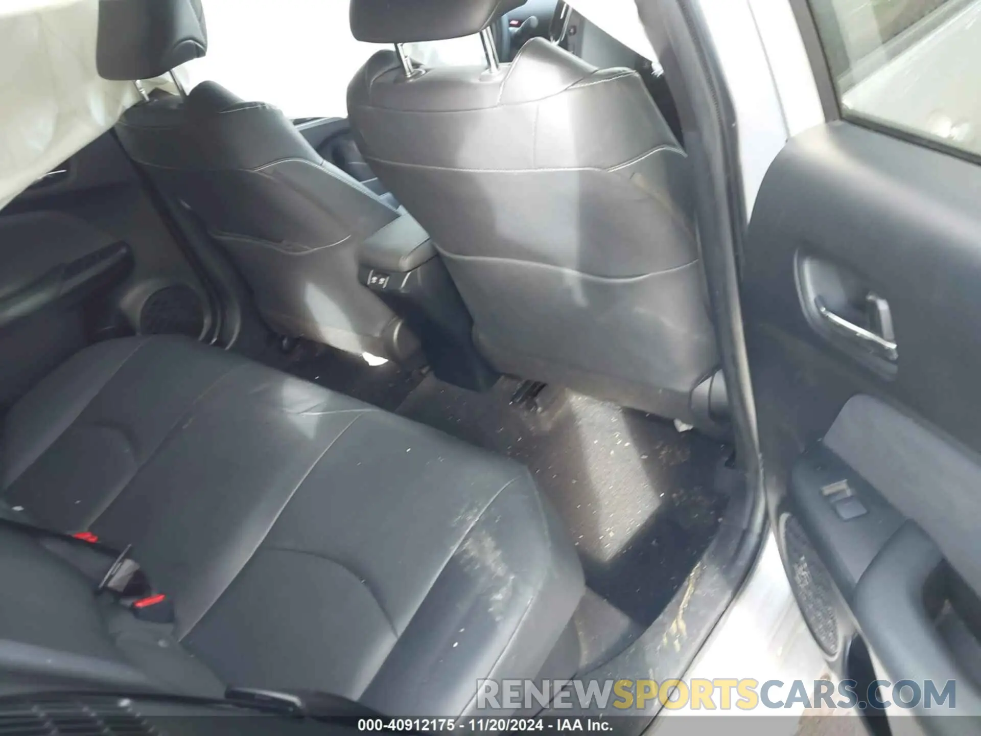 8 Photograph of a damaged car JTDKAMFPXN3225341 TOYOTA PRIUS PRIME 2022