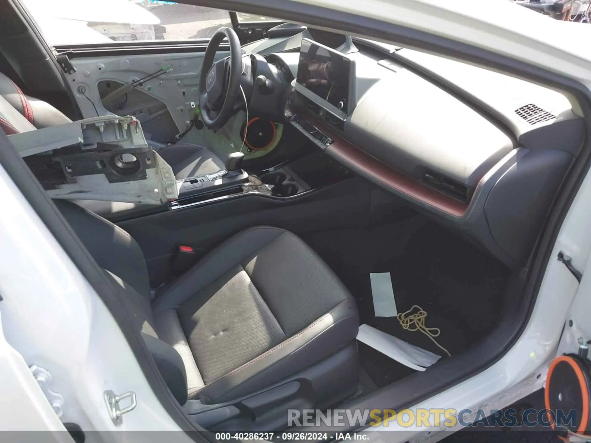 5 Photograph of a damaged car JTDACACU2P3000896 TOYOTA PRIUS PRIME 2023