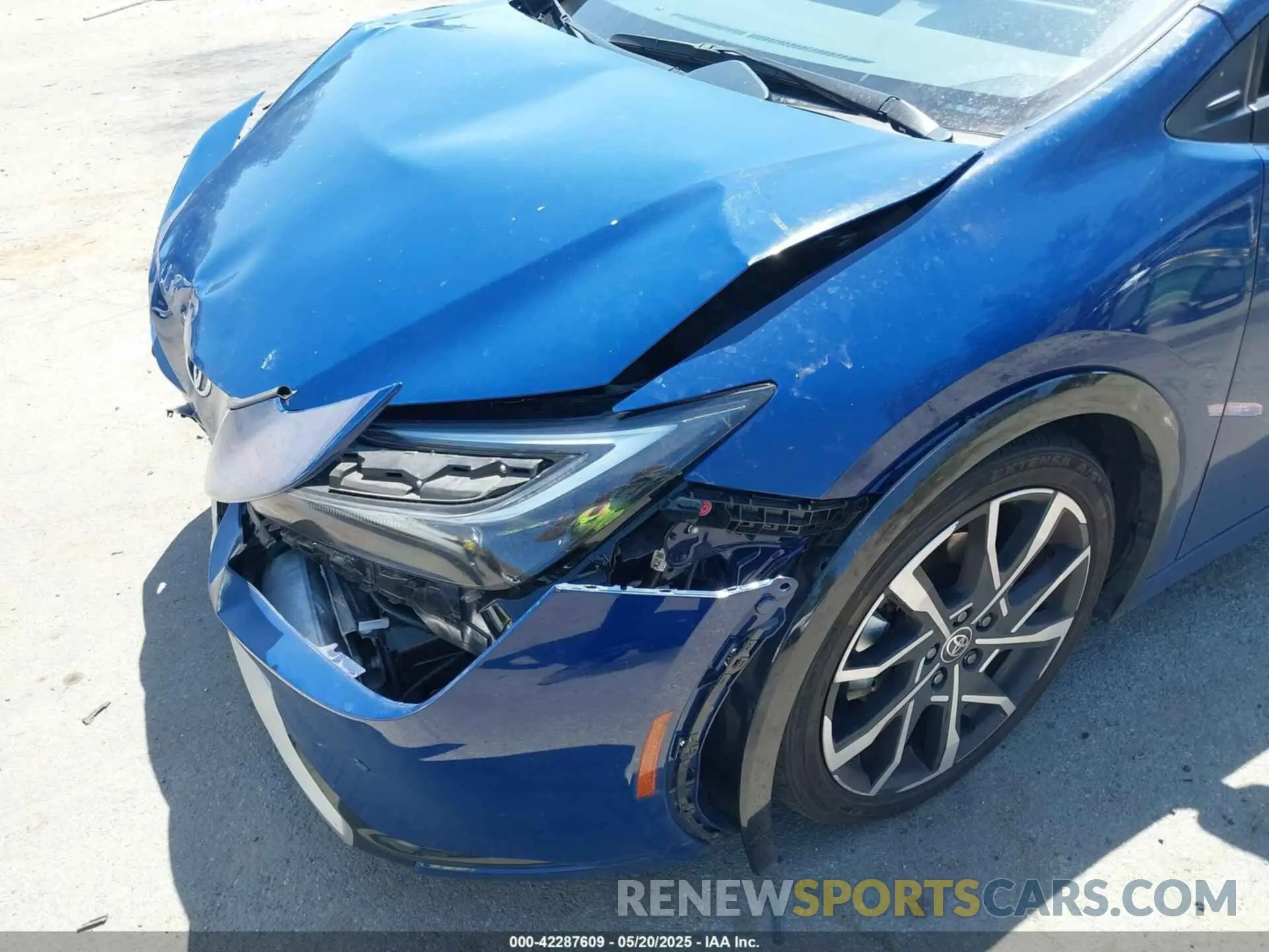 6 Photograph of a damaged car JTDACACUXP3010141 TOYOTA PRIUS PRIME 2023