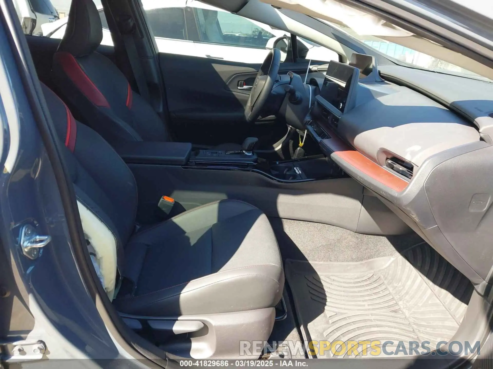 5 Photograph of a damaged car JTDACACU1R3037005 TOYOTA PRIUS PRIME 2024