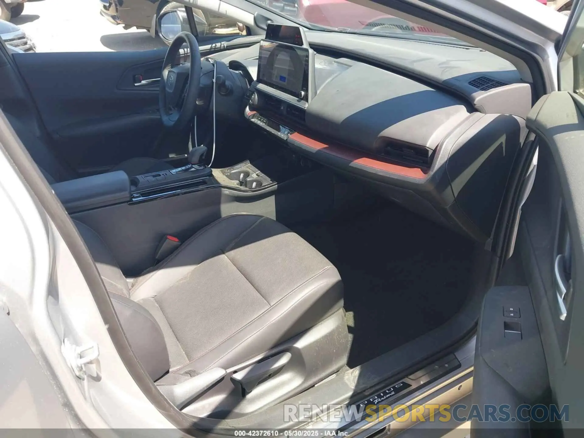 5 Photograph of a damaged car JTDACACU2R3029530 TOYOTA PRIUS PRIME 2024