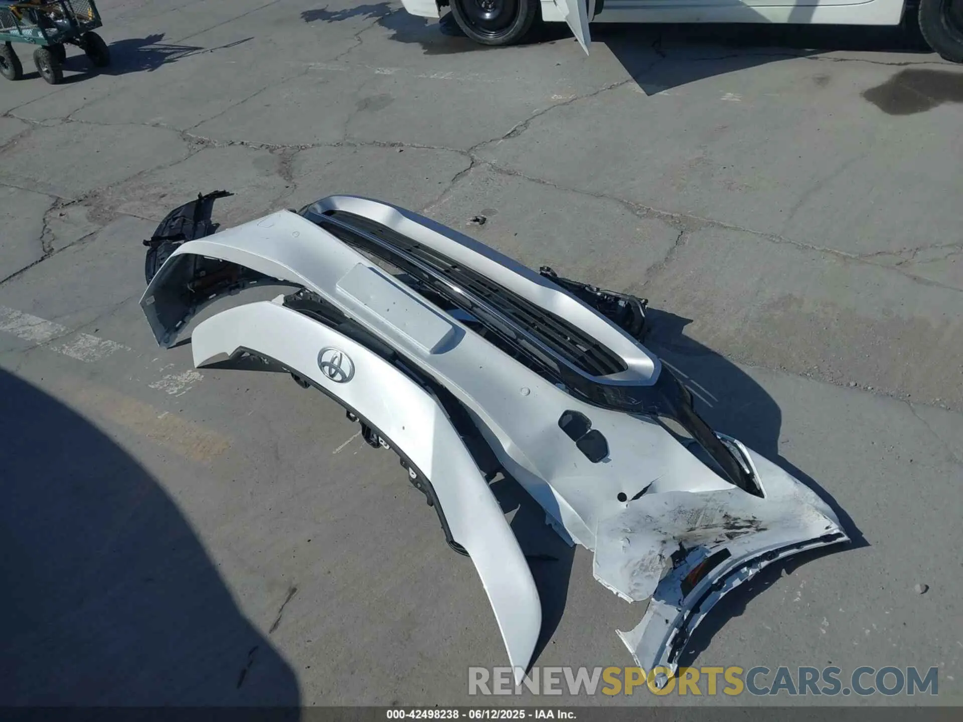 12 Photograph of a damaged car JTDACACU9R3023174 TOYOTA PRIUS PRIME 2024