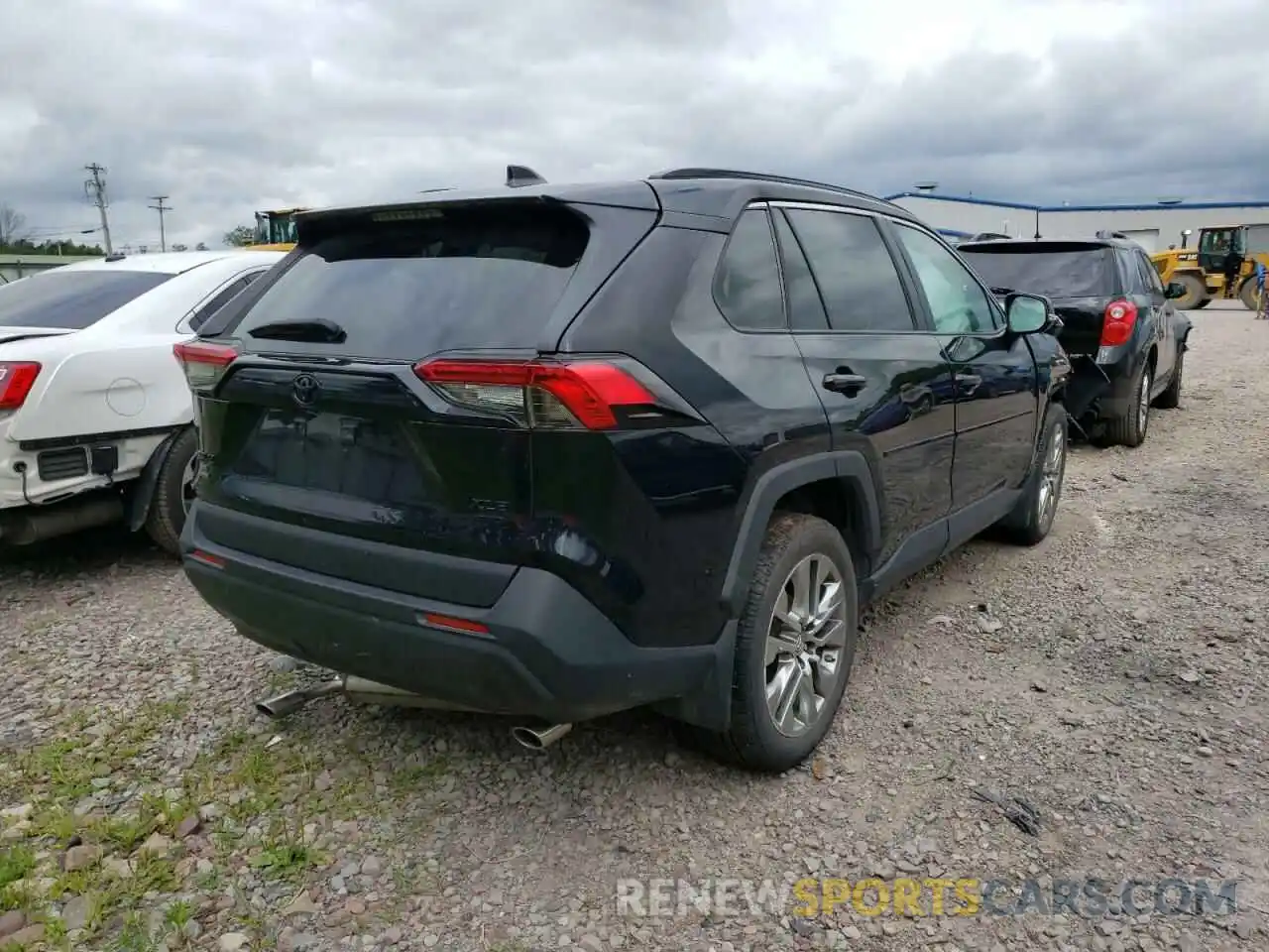 4 Photograph of a damaged car 2T3A1RFV0KC036652 TOYOTA RAV4 2019