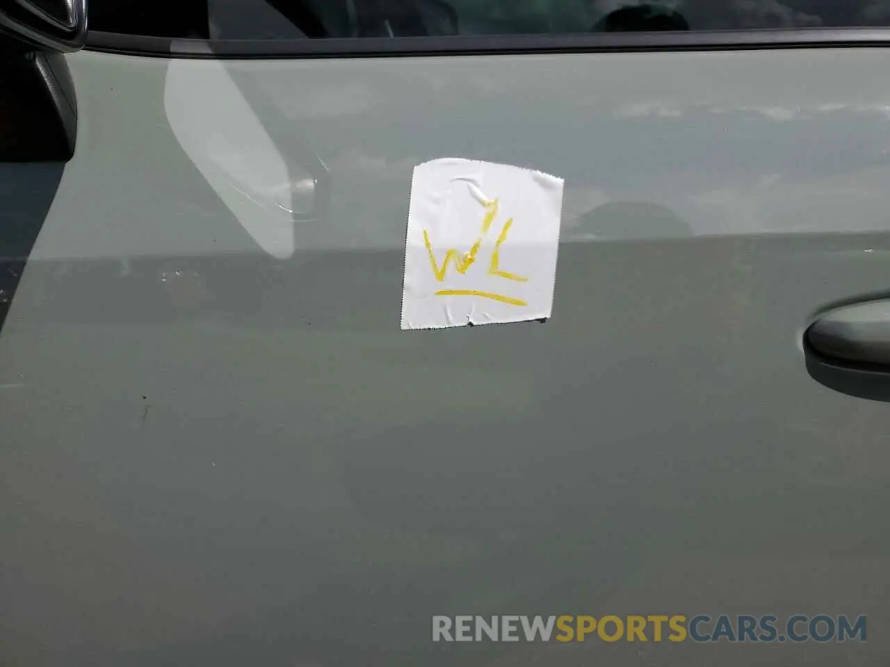 13 Photograph of a damaged car 2T3A1RFV0KW039453 TOYOTA RAV4 2019