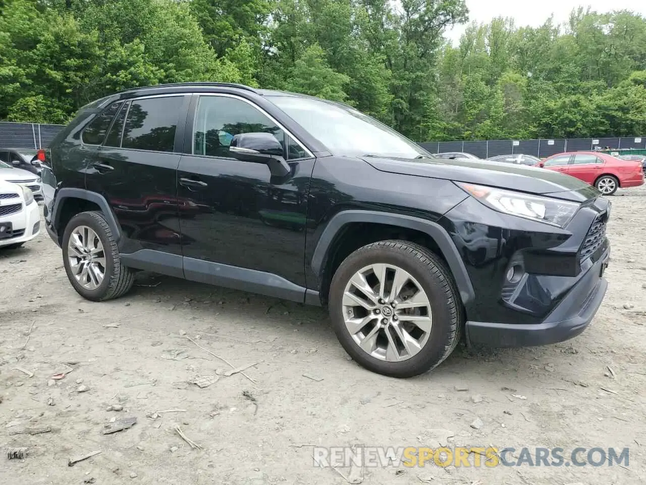 4 Photograph of a damaged car 2T3A1RFV0KW045074 TOYOTA RAV4 2019