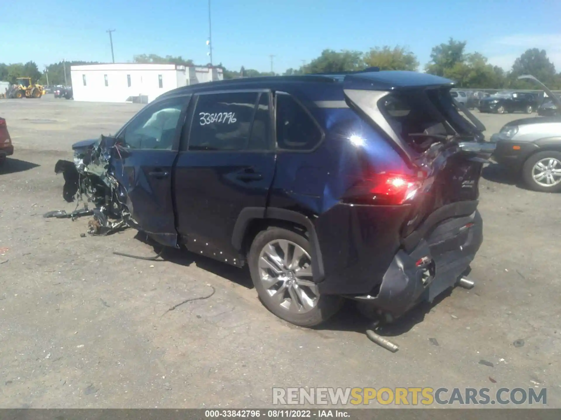 3 Photograph of a damaged car 2T3A1RFV0KW051358 TOYOTA RAV4 2019