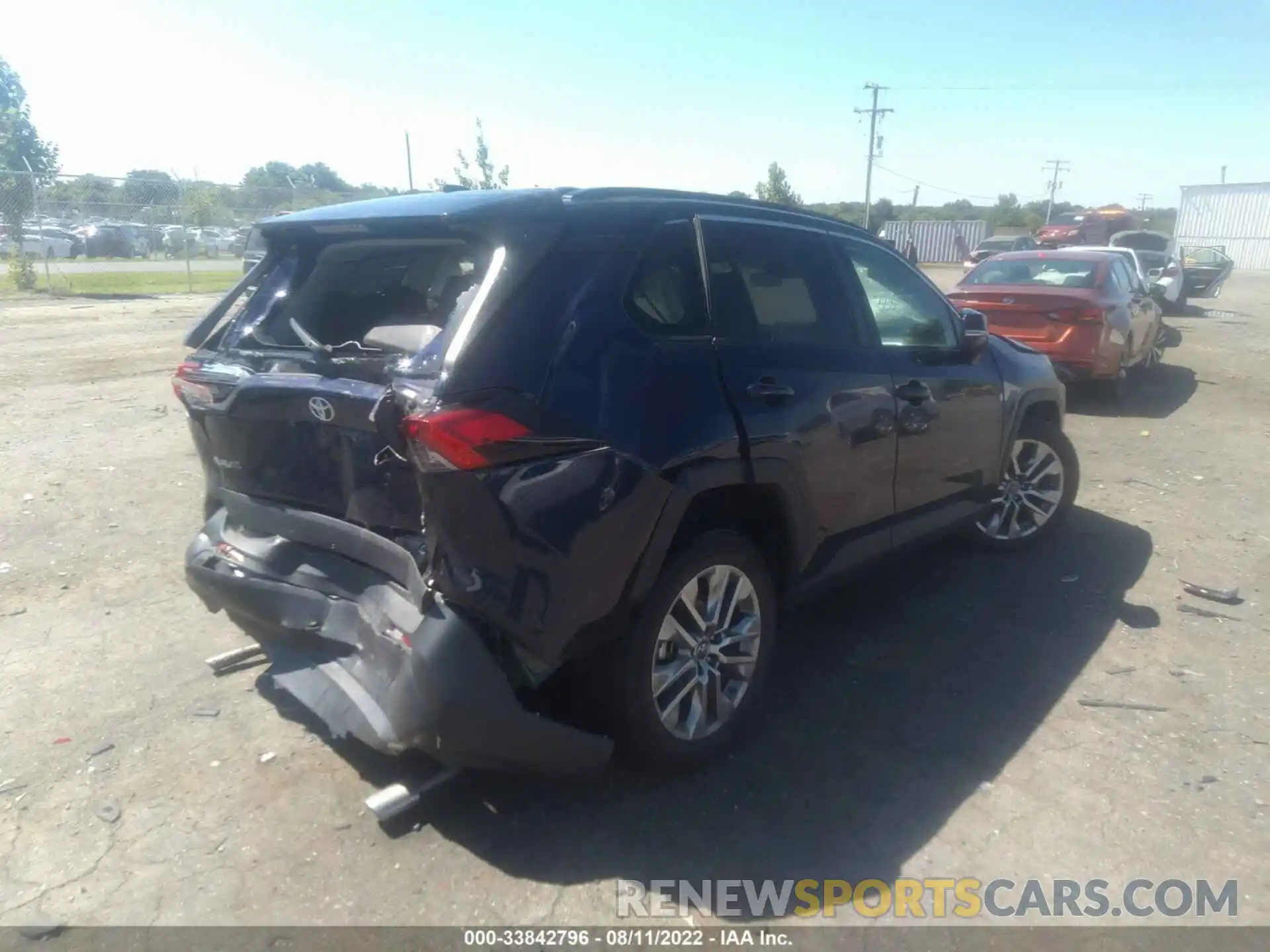 4 Photograph of a damaged car 2T3A1RFV0KW051358 TOYOTA RAV4 2019