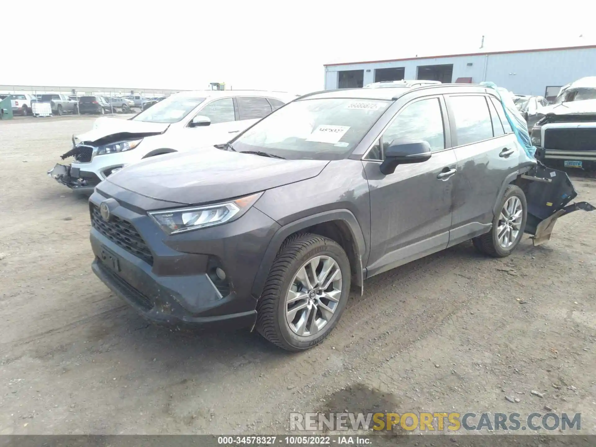 2 Photograph of a damaged car 2T3A1RFV0KW054826 TOYOTA RAV4 2019